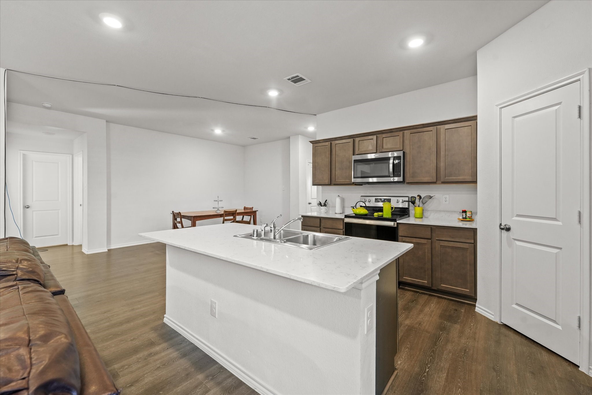606 Chuck Wagon Drive