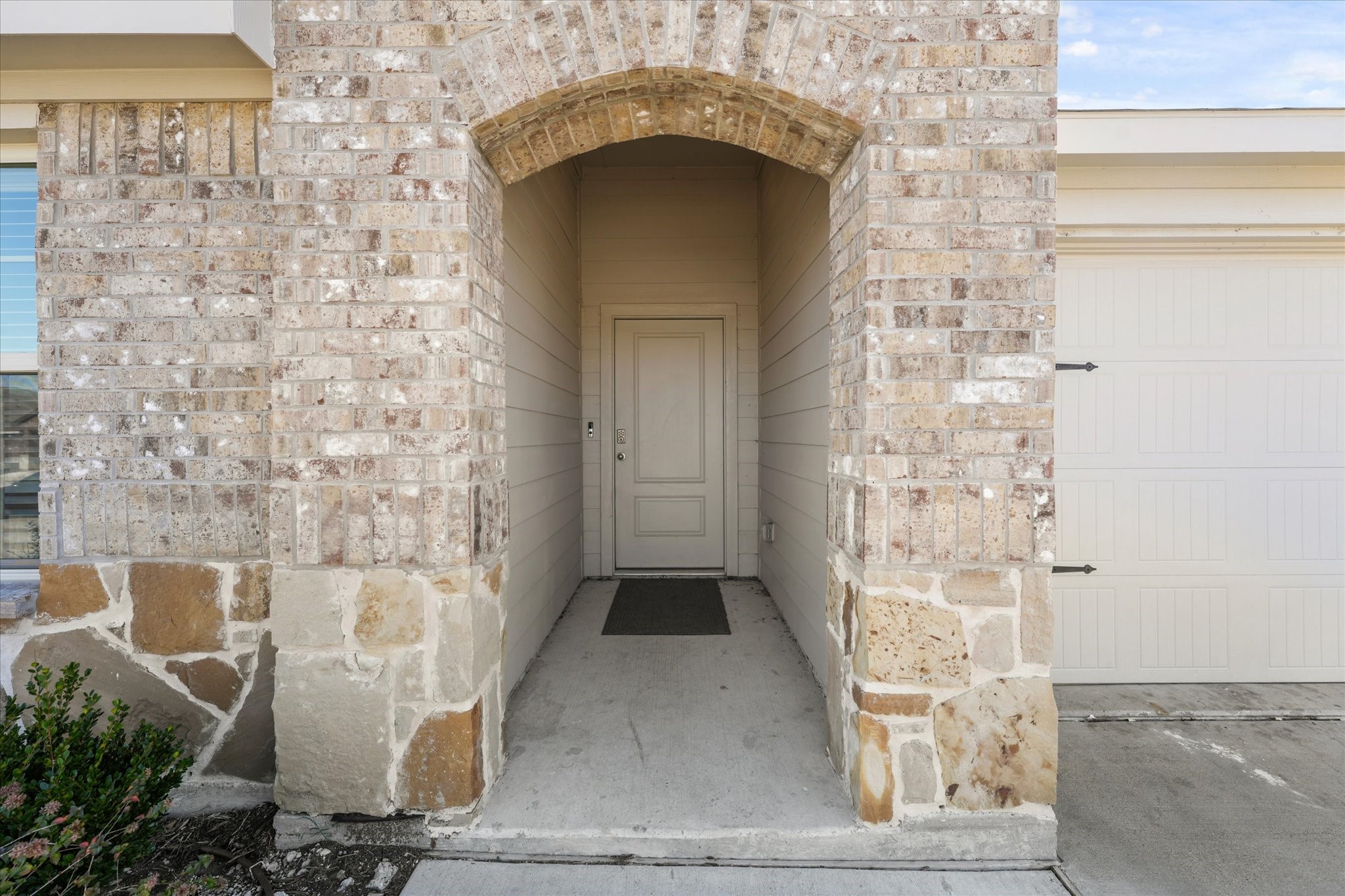 606 Chuck Wagon Drive