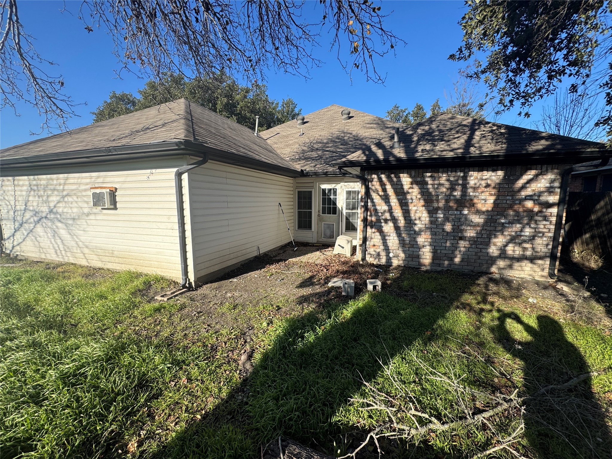 100 N Rustic Trail