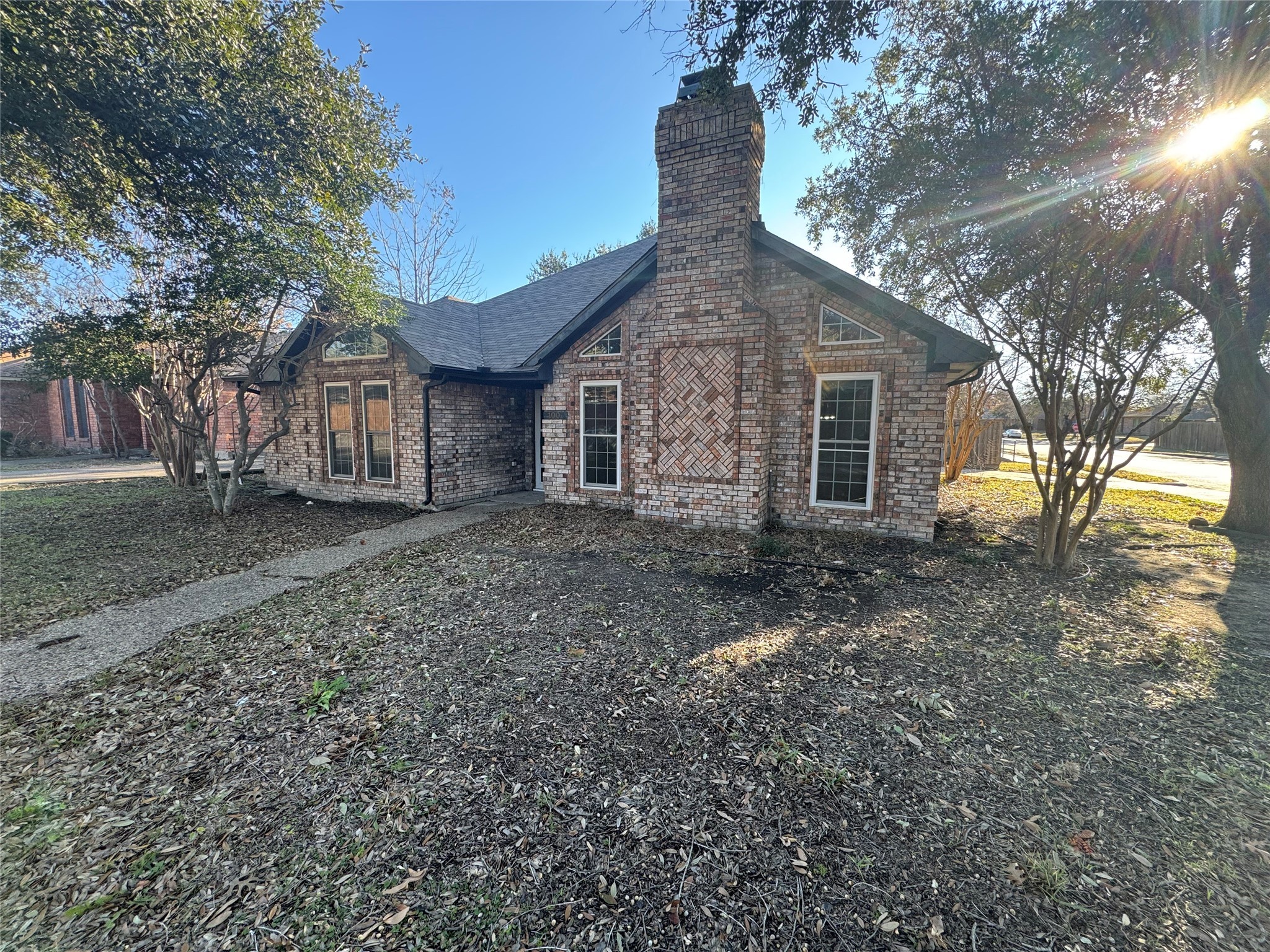 100 N Rustic Trail