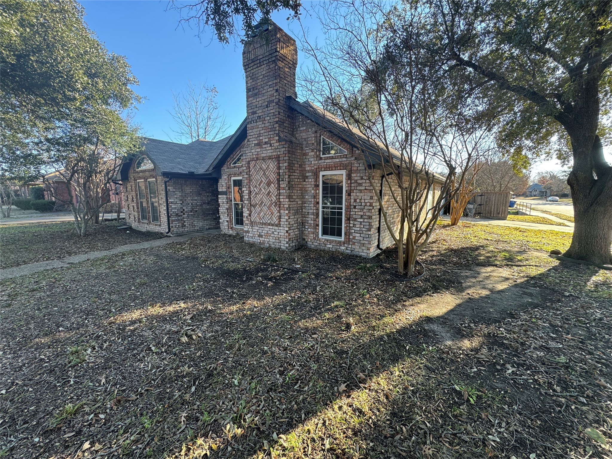 100 N Rustic Trail