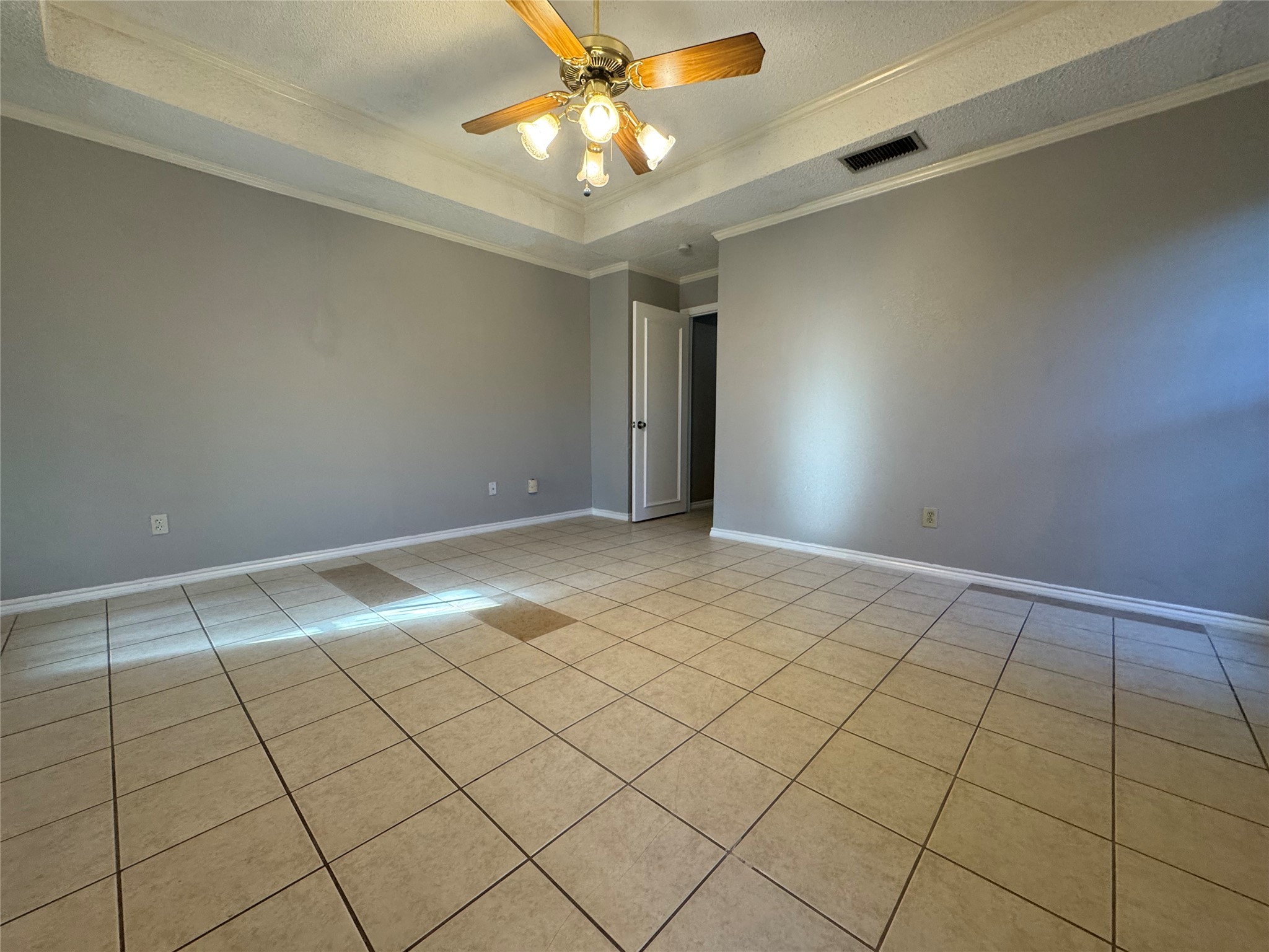 100 N Rustic Trail
