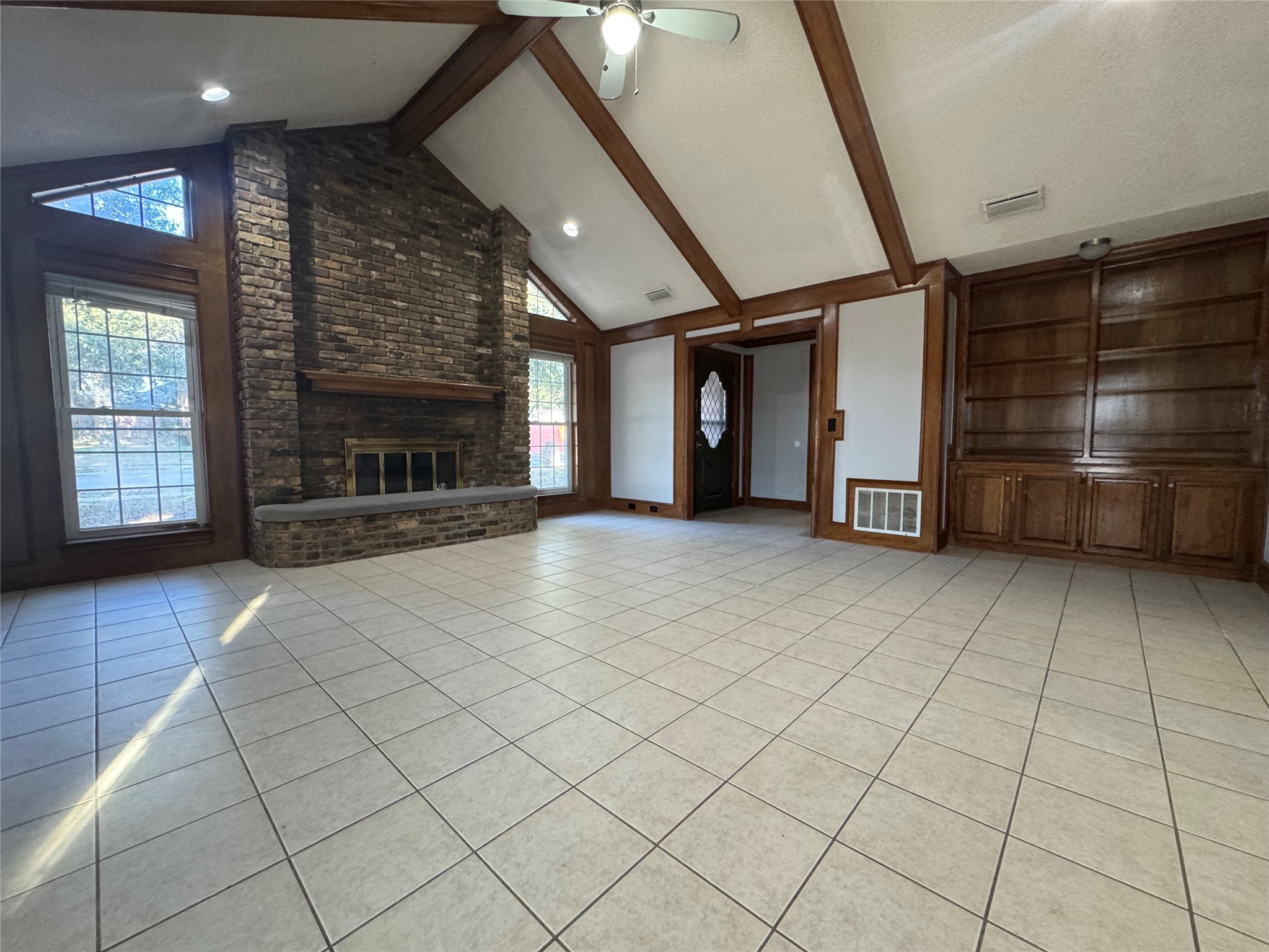 100 N Rustic Trail