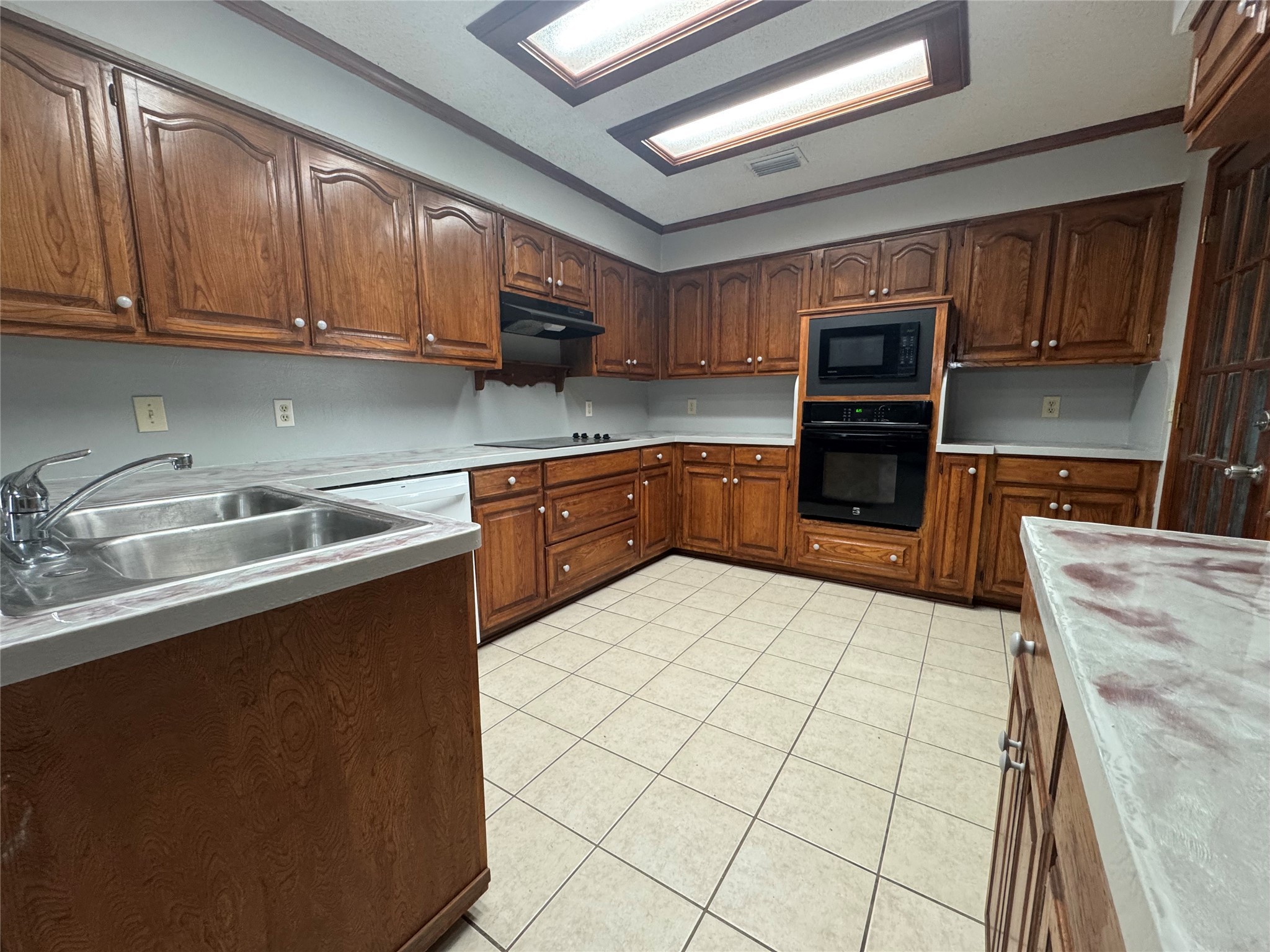 100 N Rustic Trail