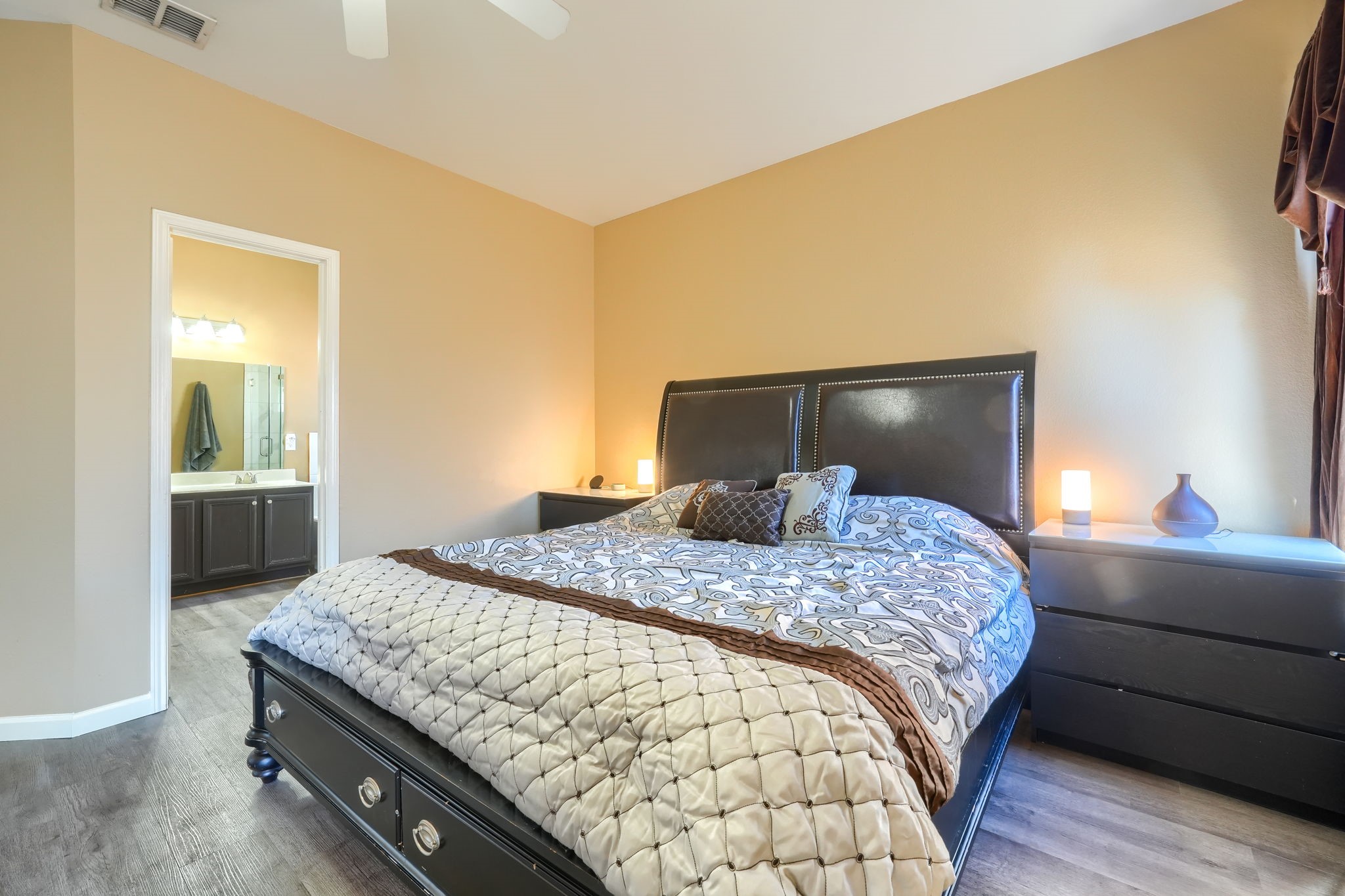 10510 Greenbriar Lane