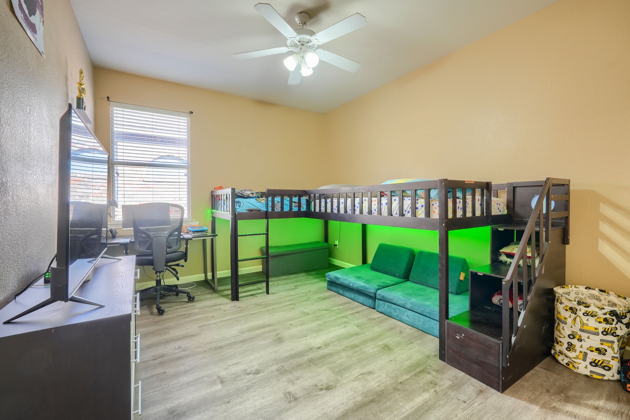 10510 Greenbriar Lane
