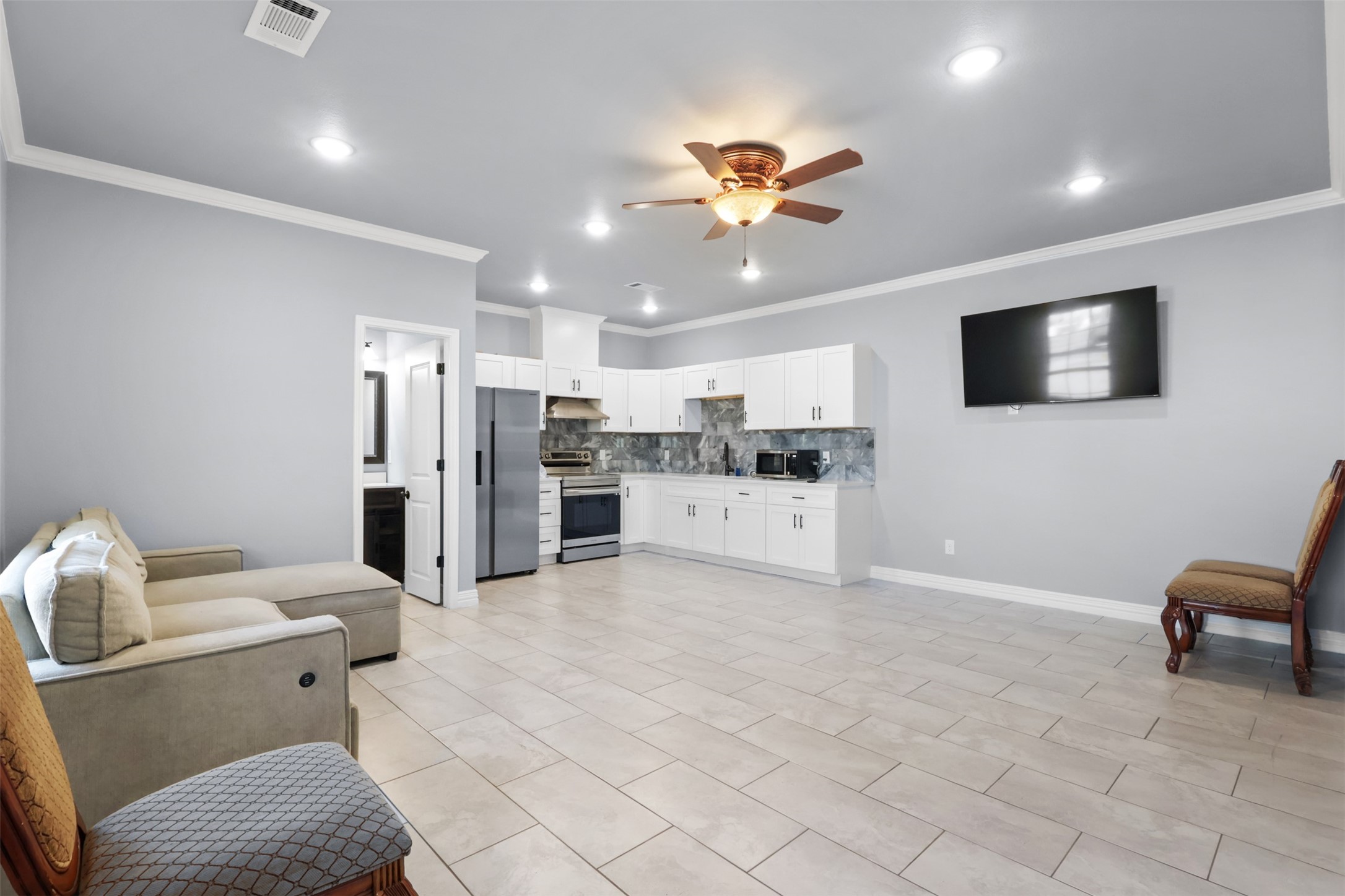 160 Private Road 7505