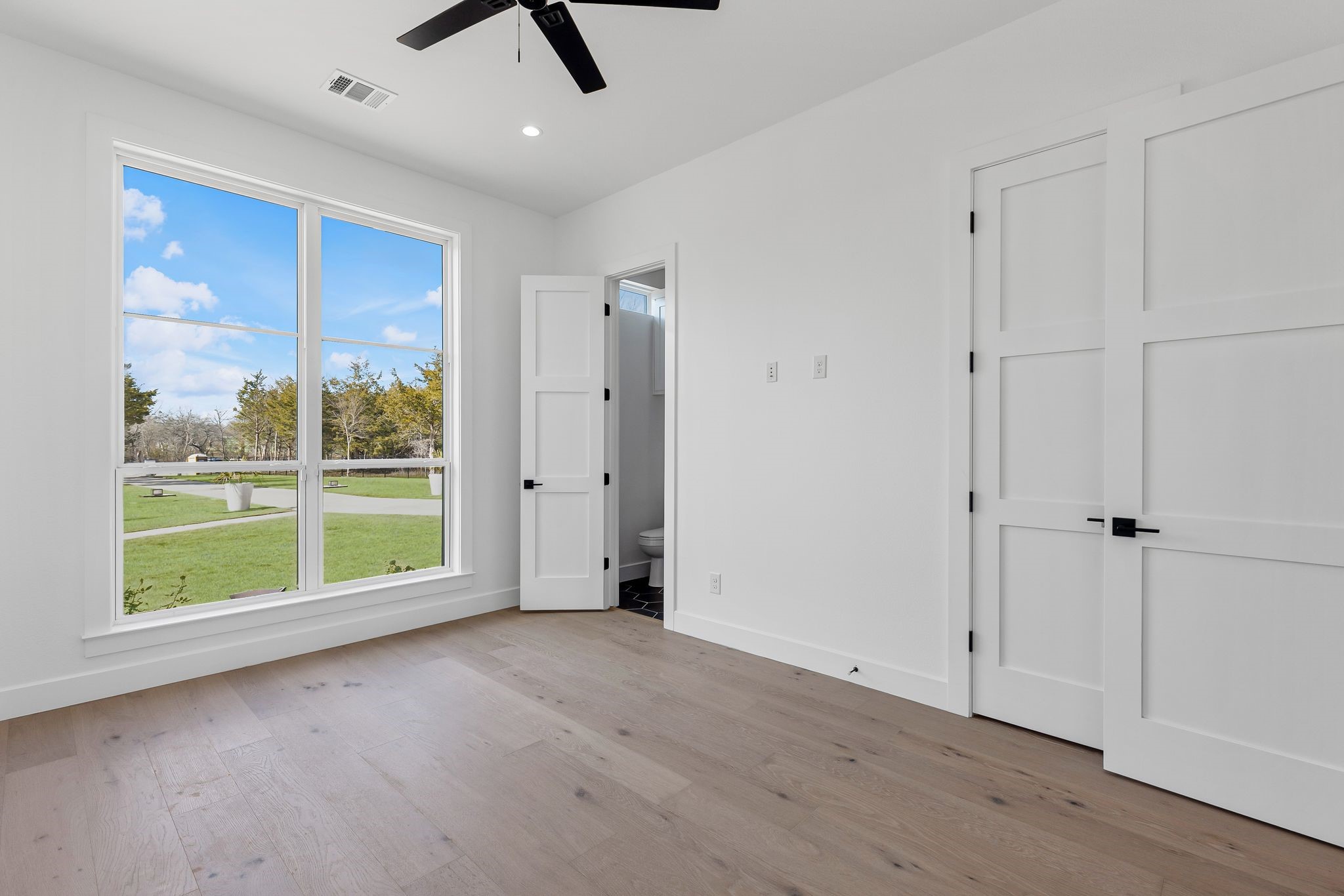 6293 Blackjack Oak Court