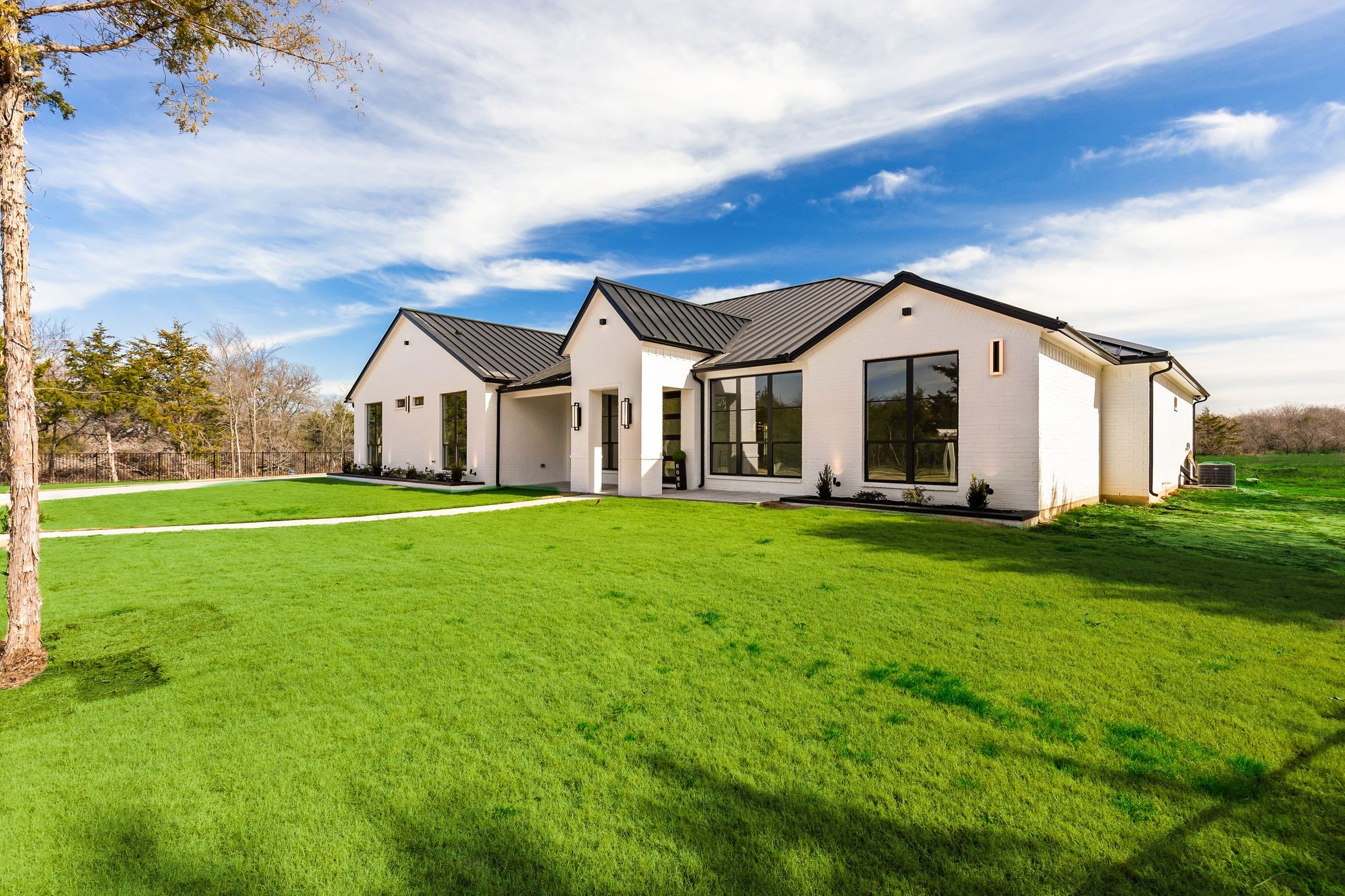 6293 Blackjack Oak Court