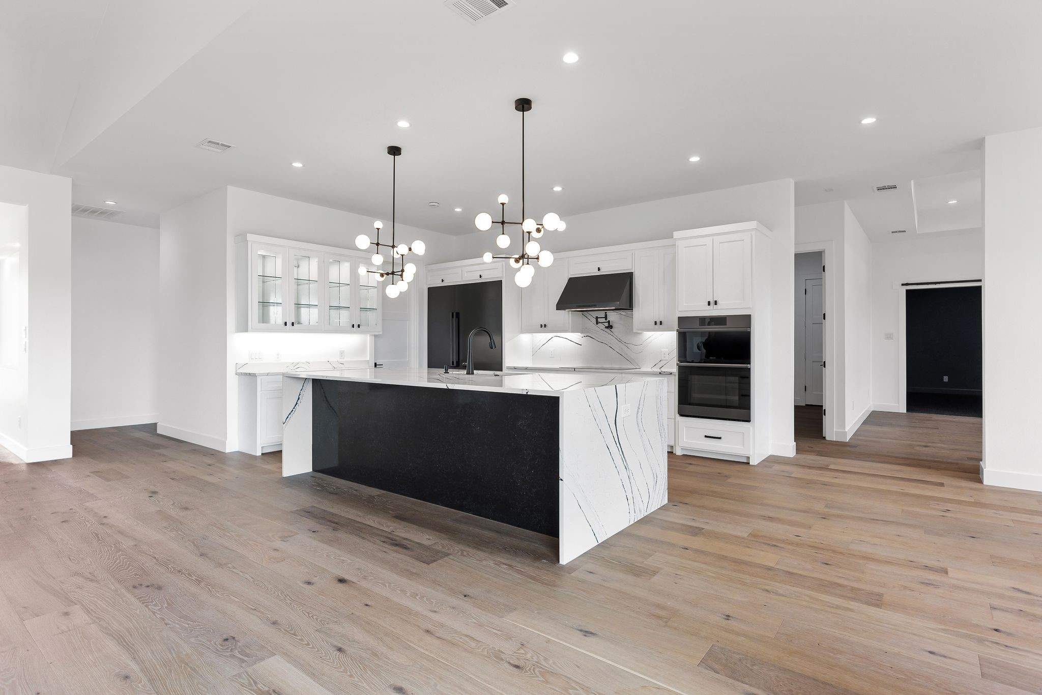 6293 Blackjack Oak Court