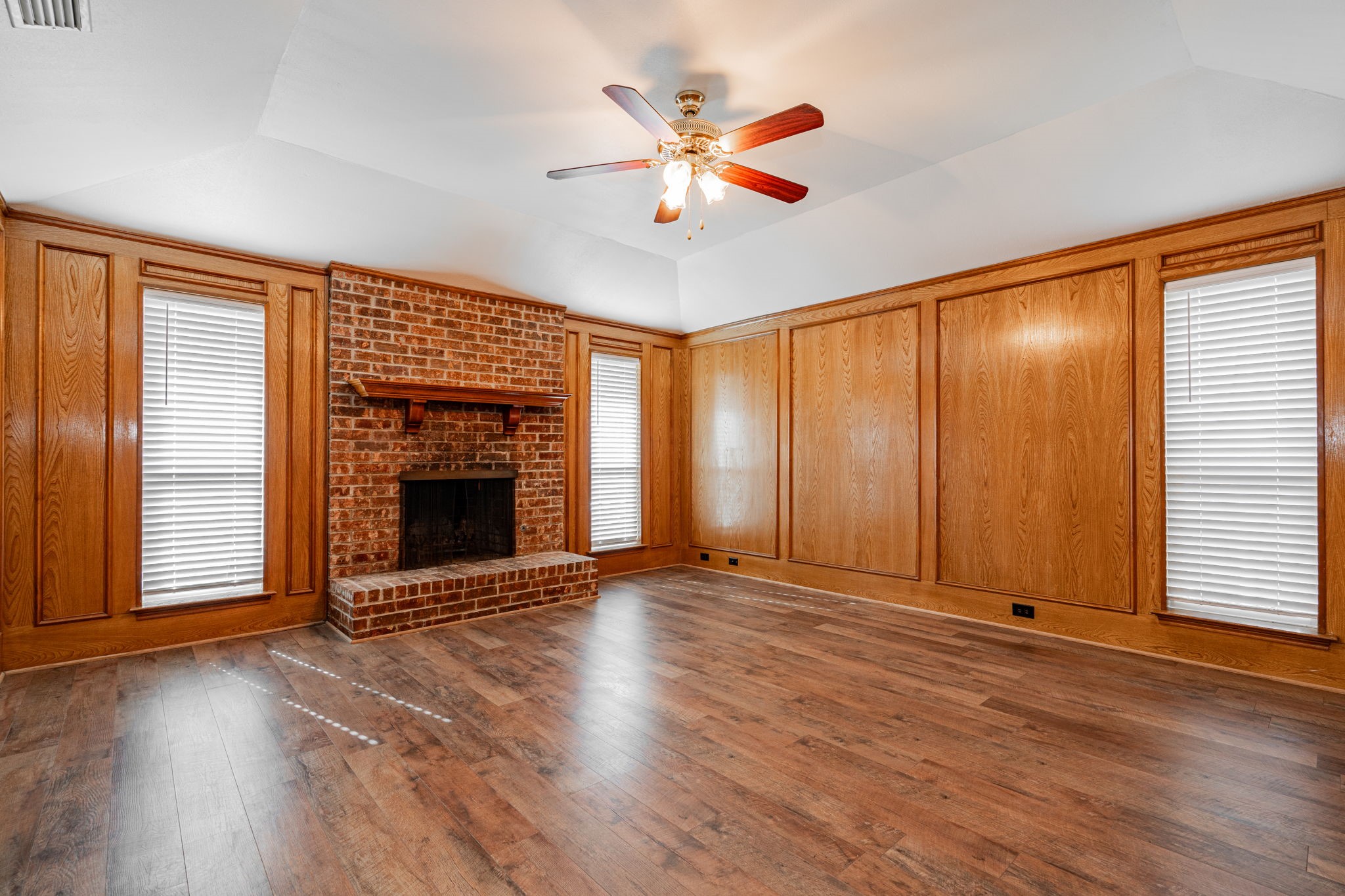 3259 Northview