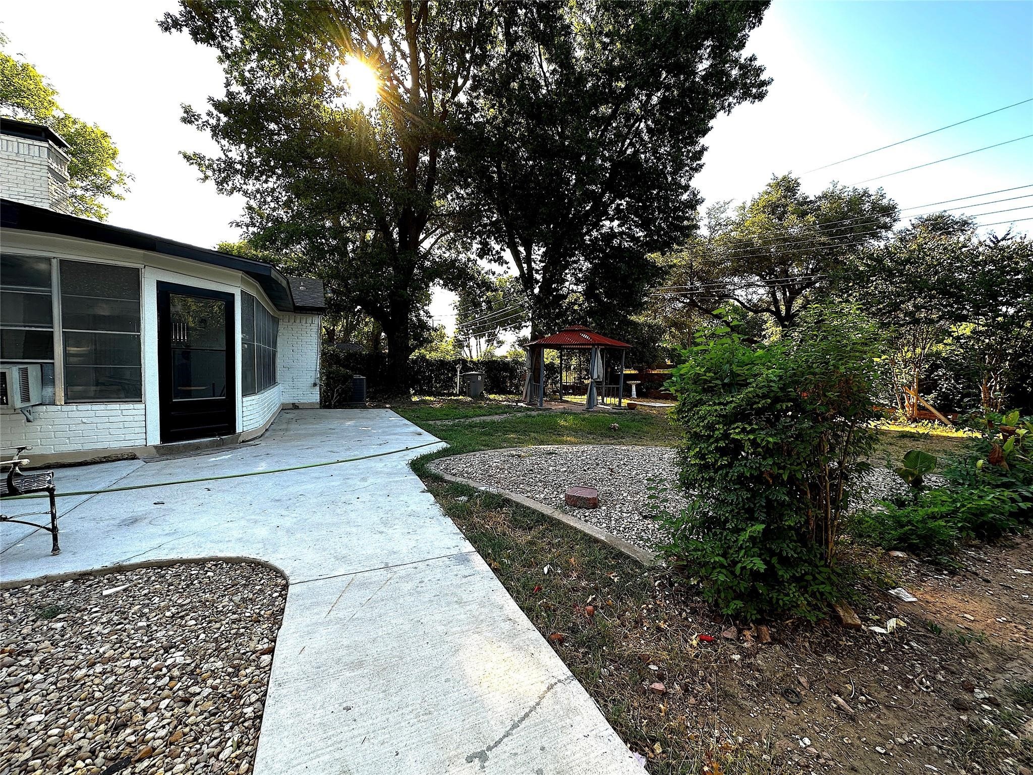 618 Brook Valley Lane