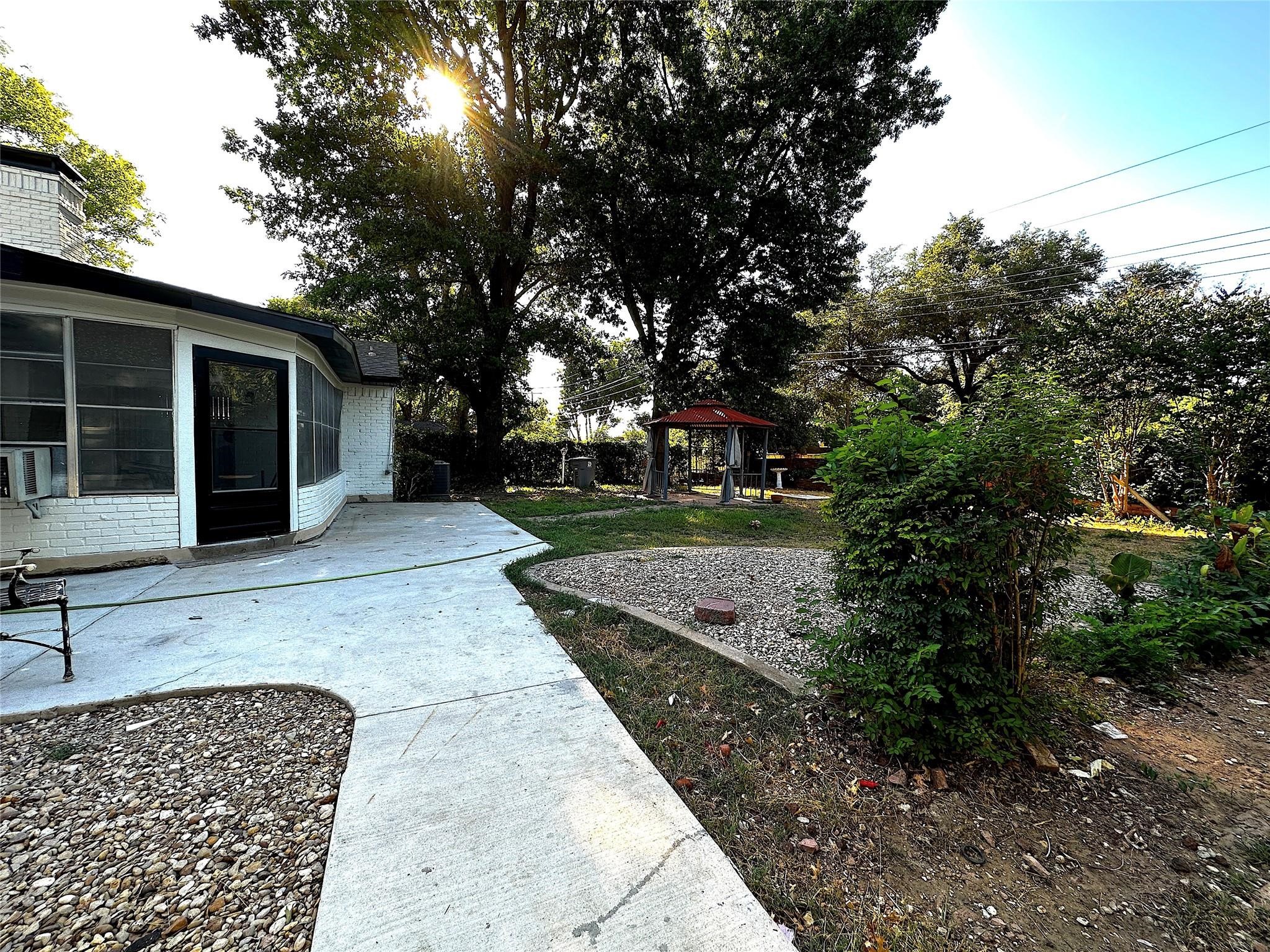 618 Brook Valley Lane