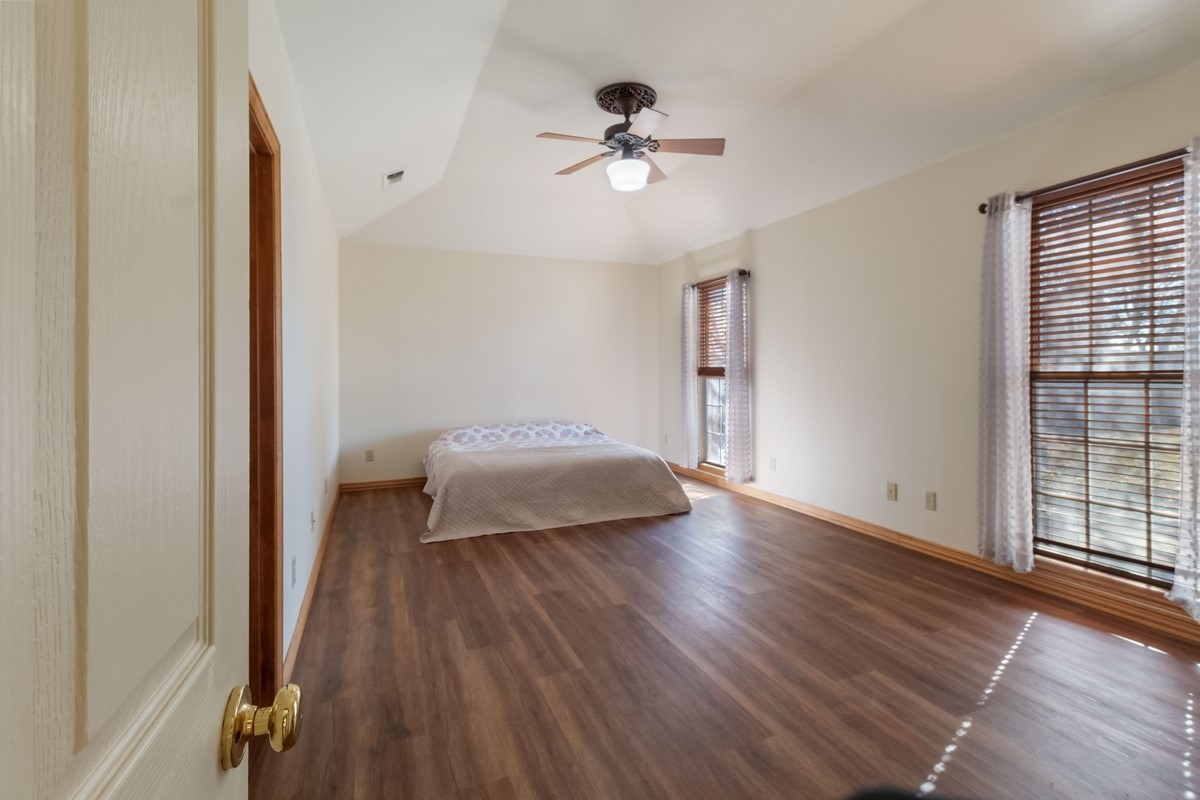 140 Suburban Drive