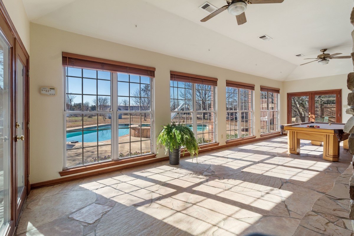 140 Suburban Drive