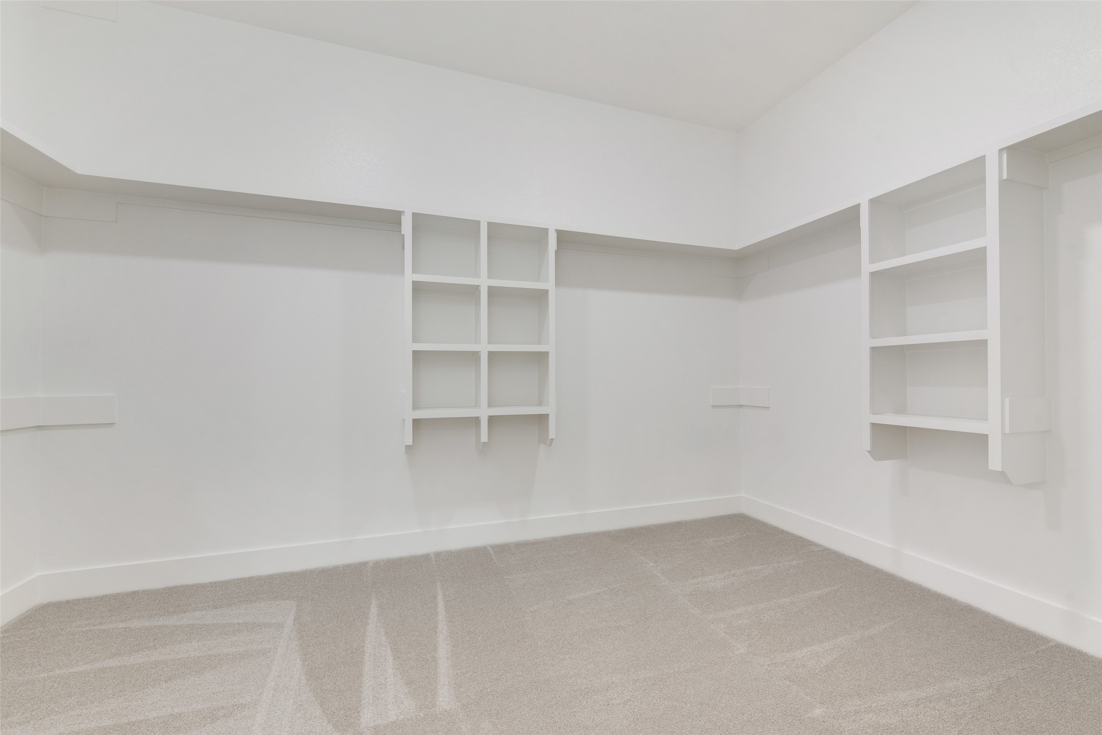 1323 Emma Road