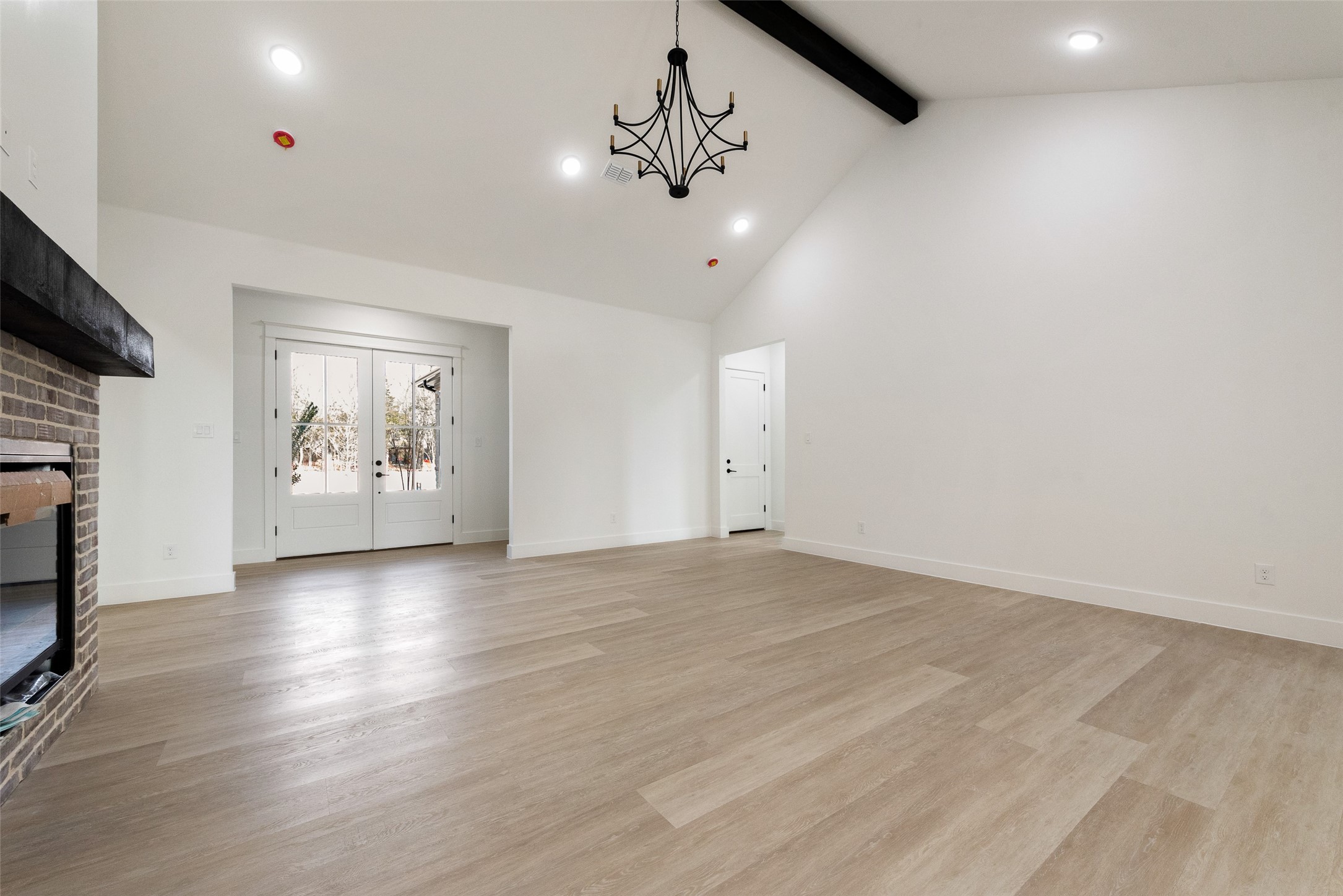 1323 Emma Road