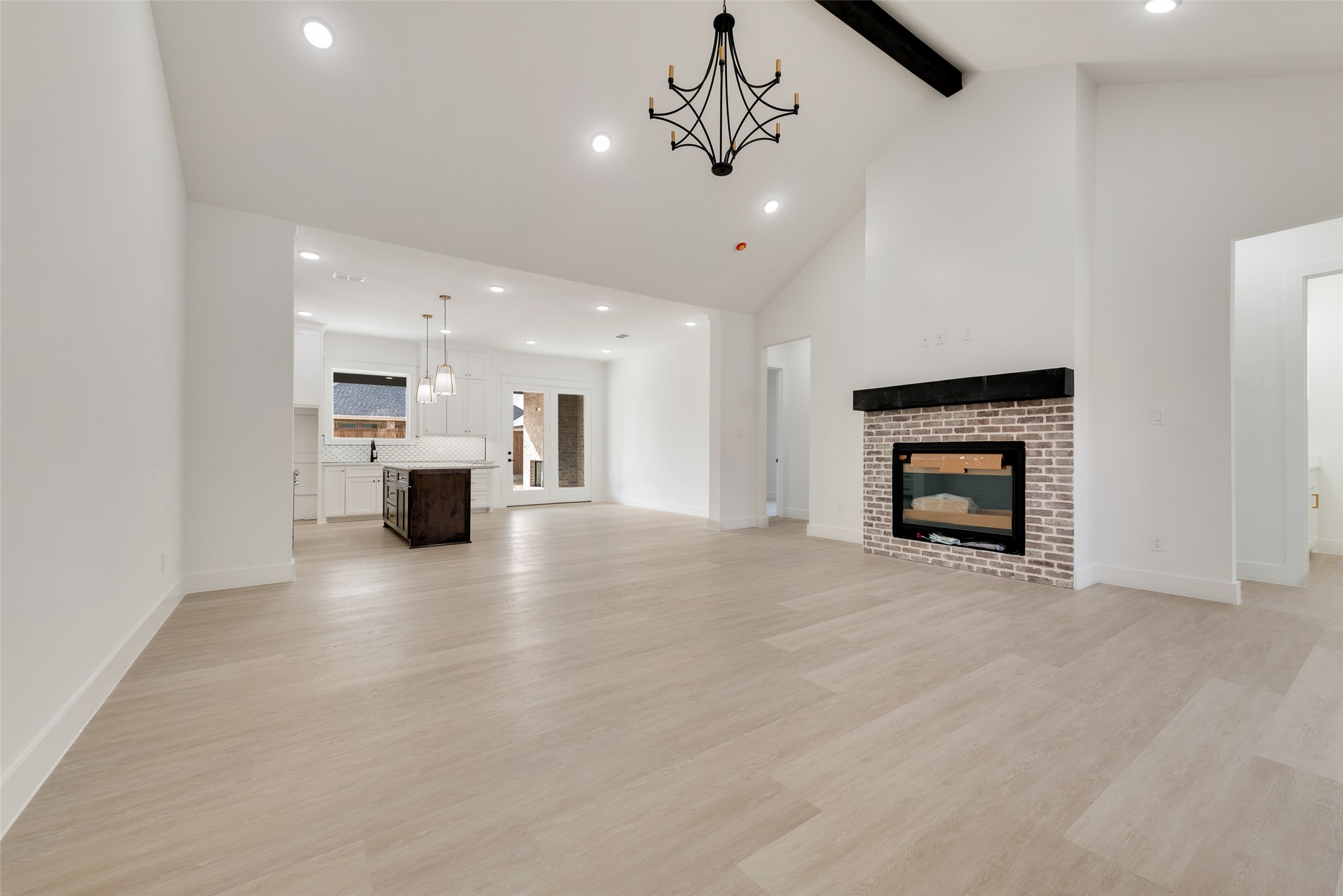 1323 Emma Road