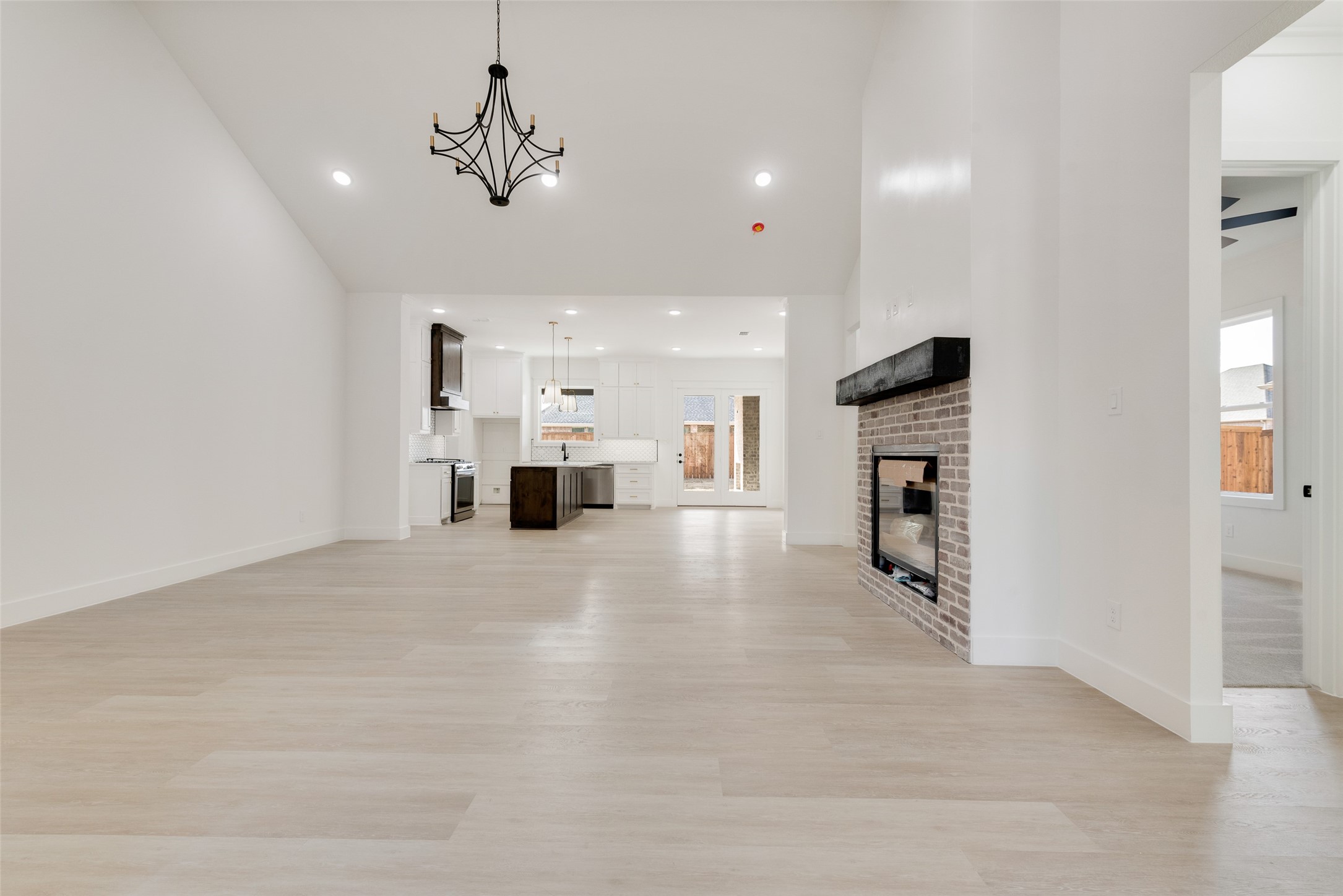 1323 Emma Road