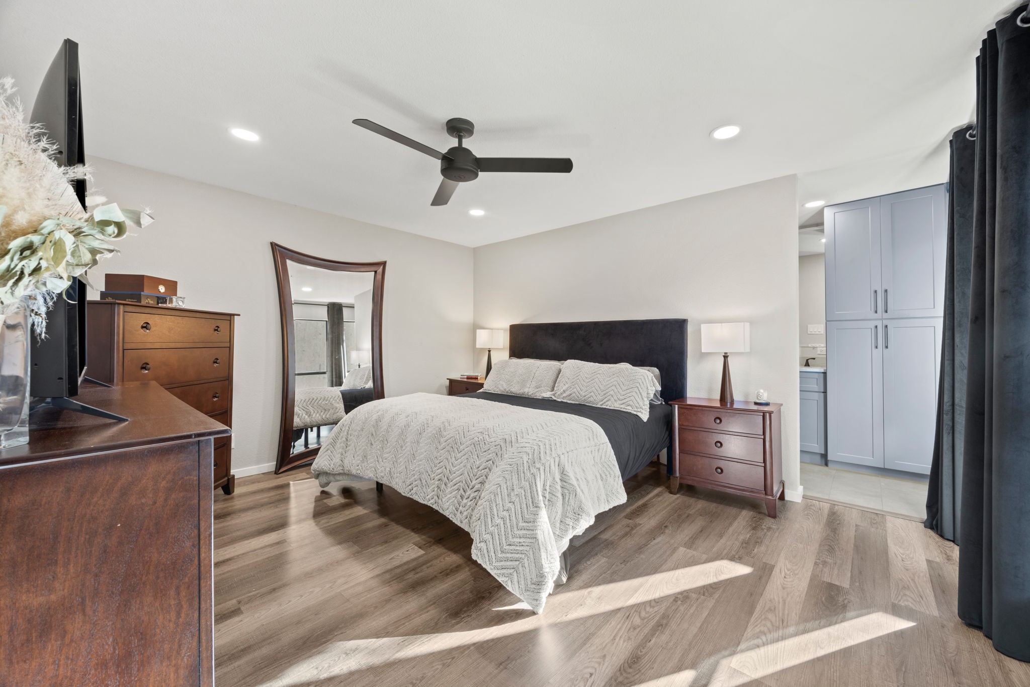 9812 Matchpoint Place