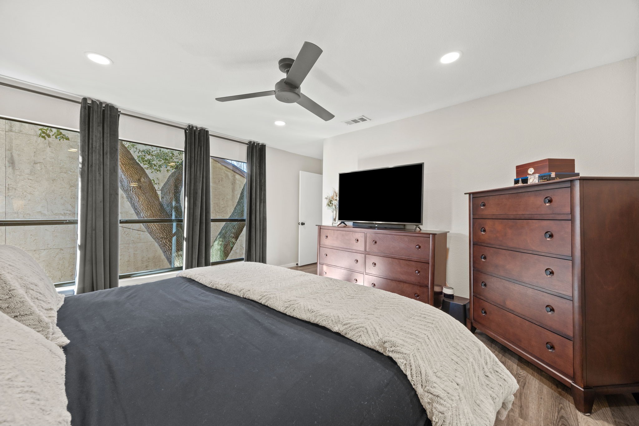 9812 Matchpoint Place