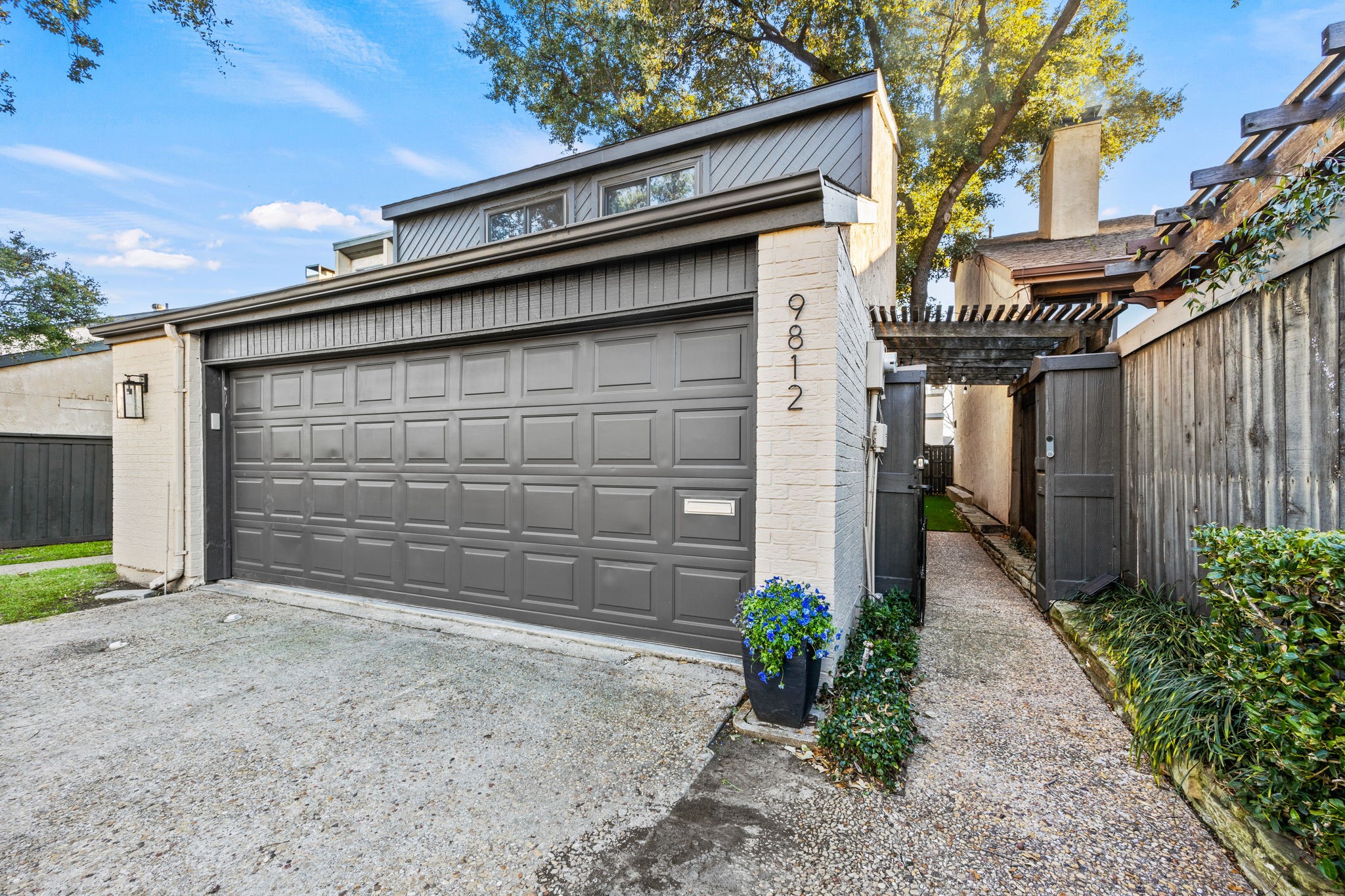 9812 Matchpoint Place