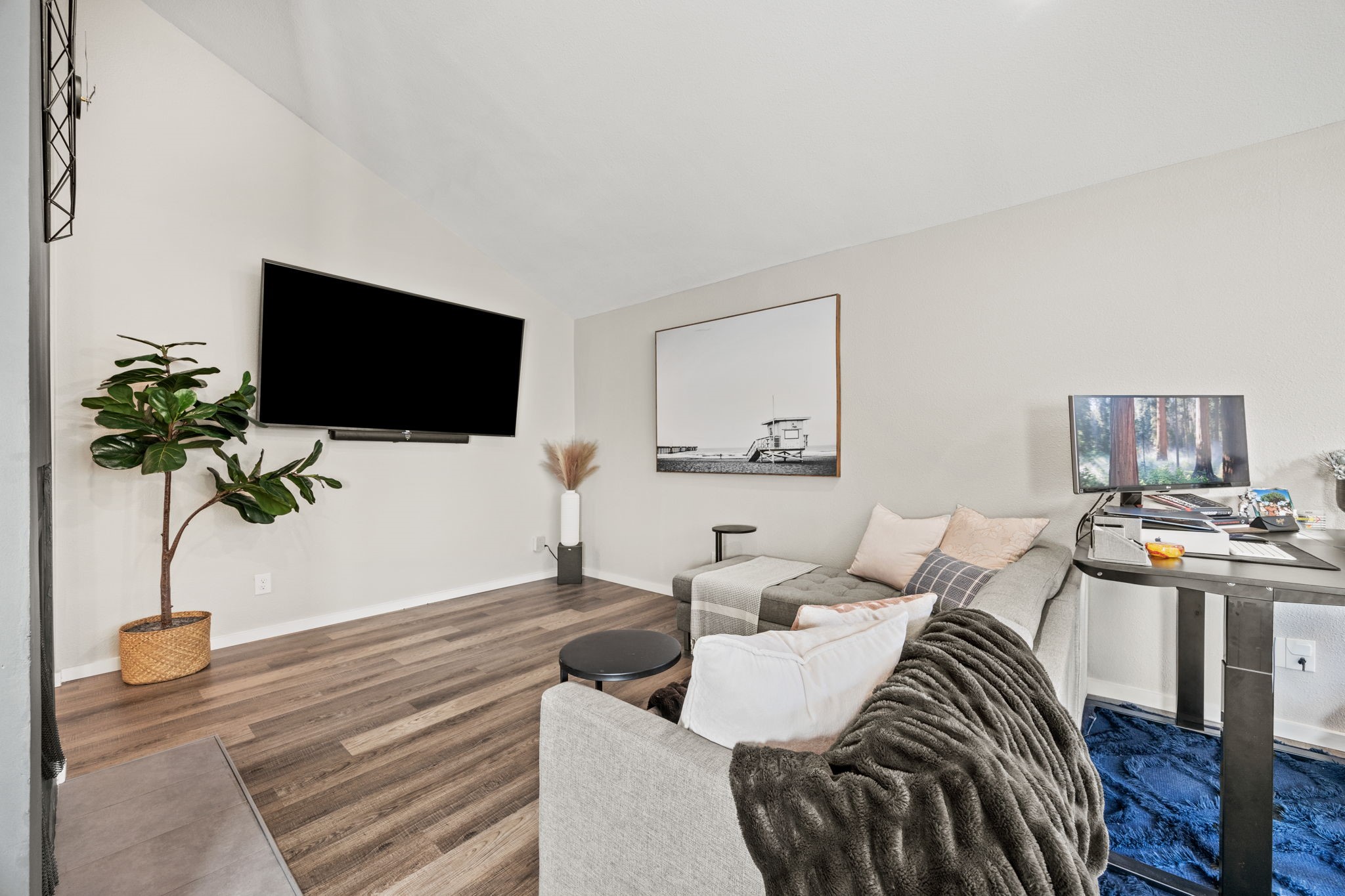 9812 Matchpoint Place