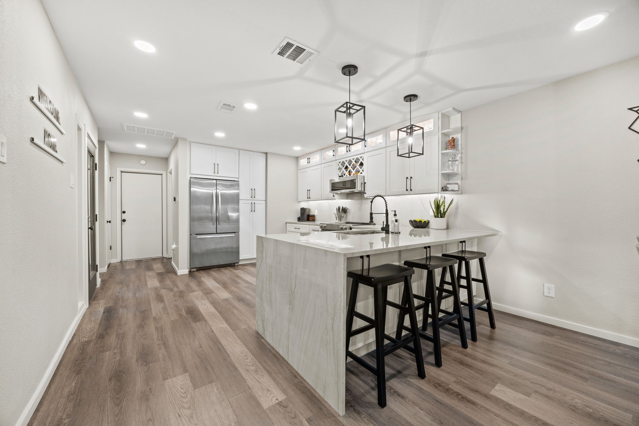9812 Matchpoint Place
