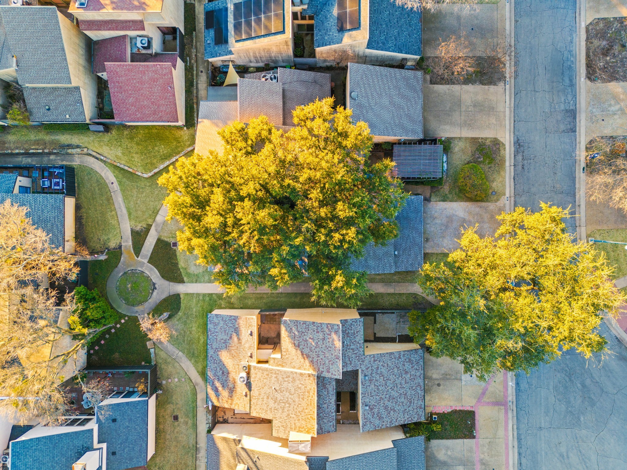 9812 Matchpoint Place