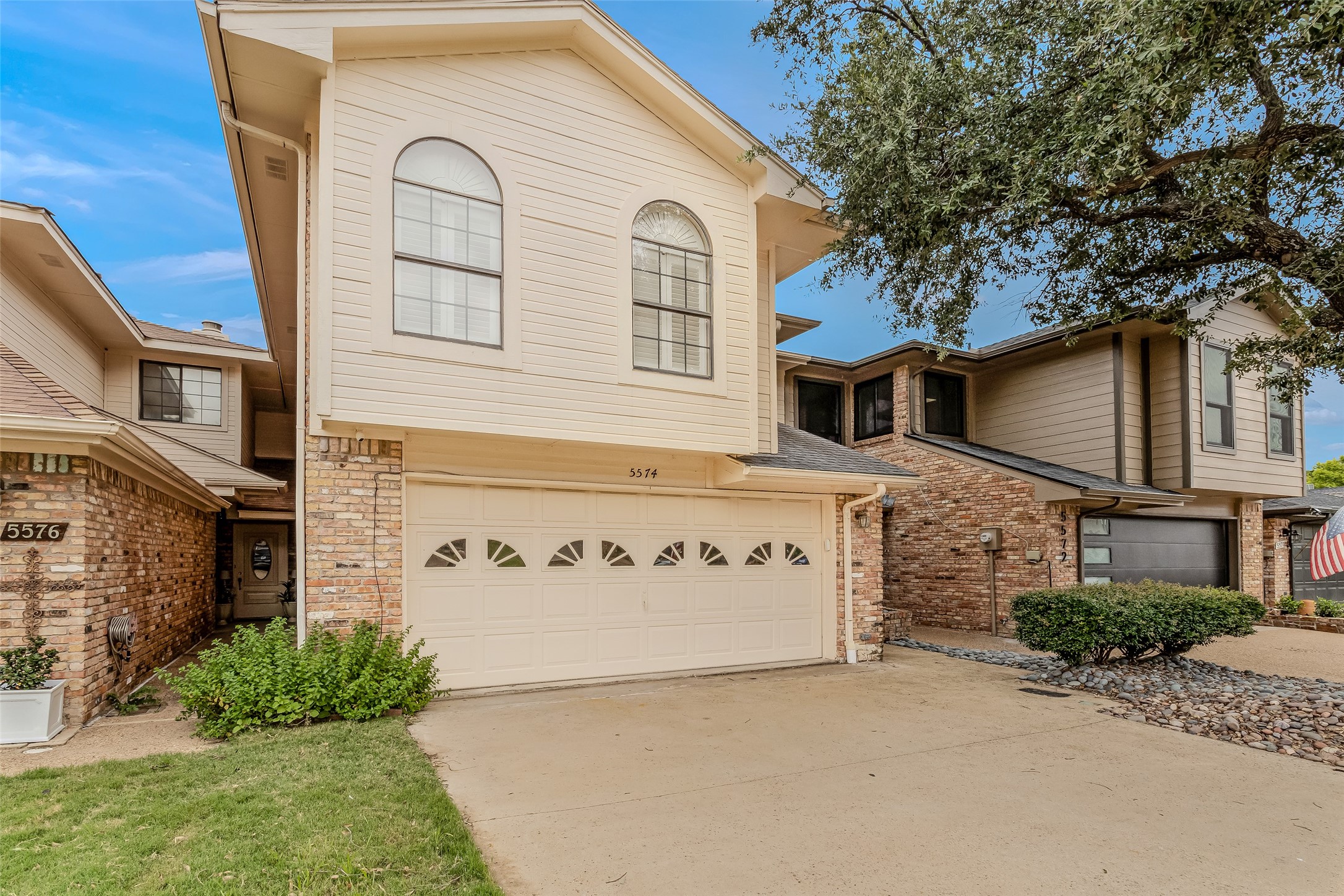 5574 Canada Court