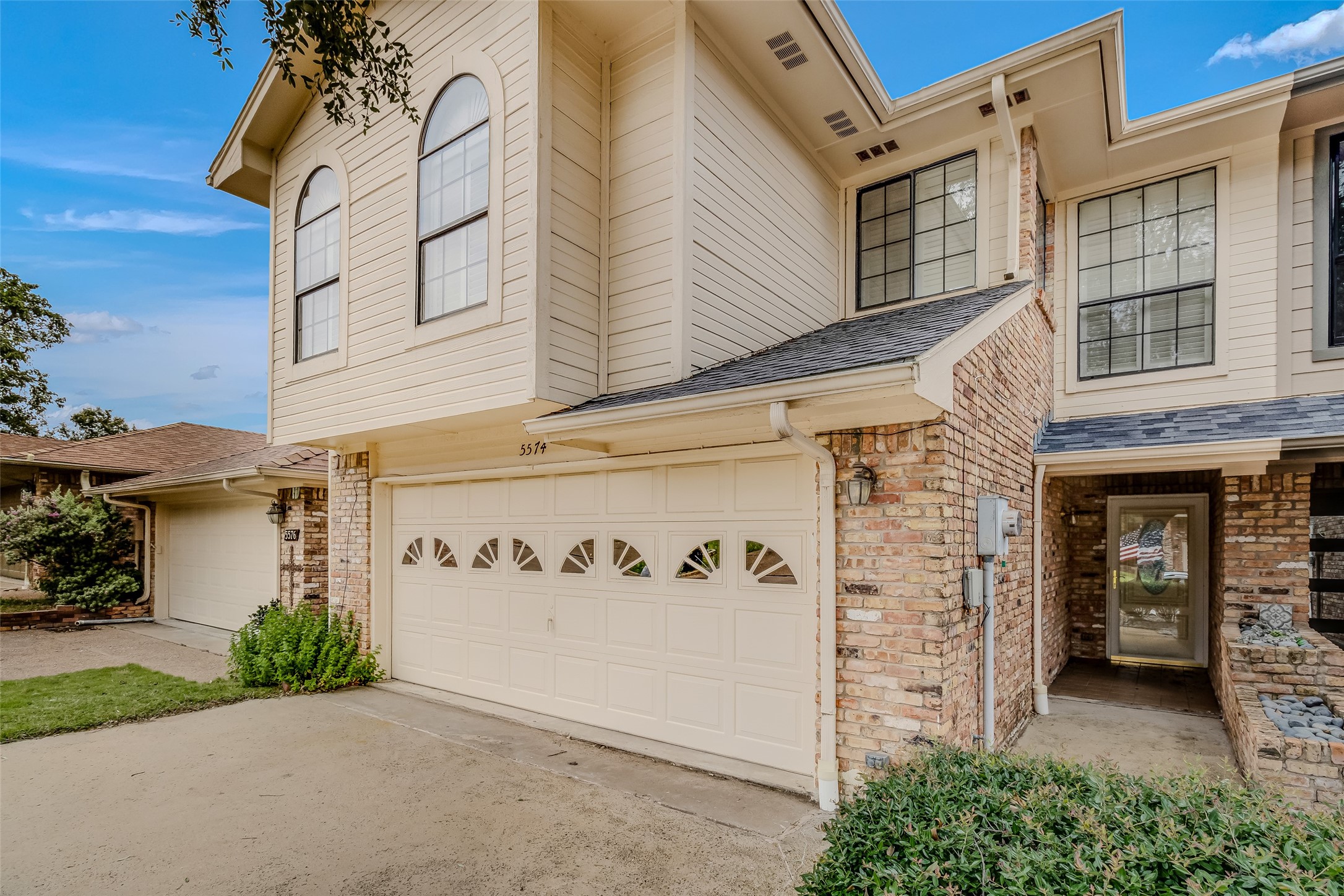 5574 Canada Court