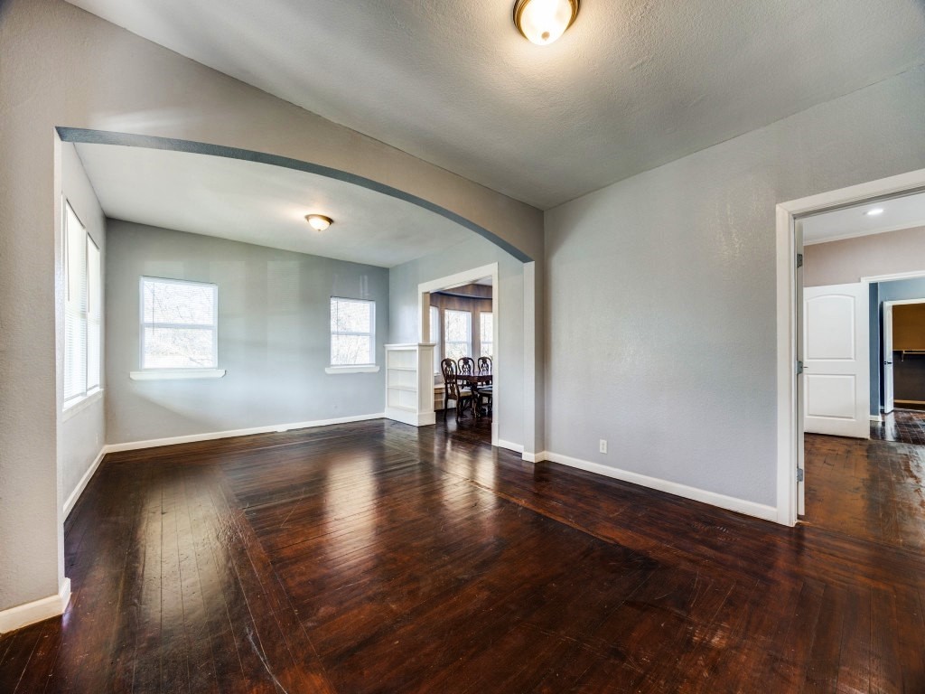 311 W Acheson Street