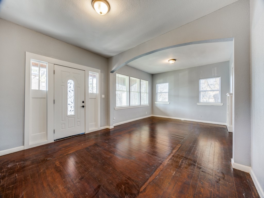 311 W Acheson Street