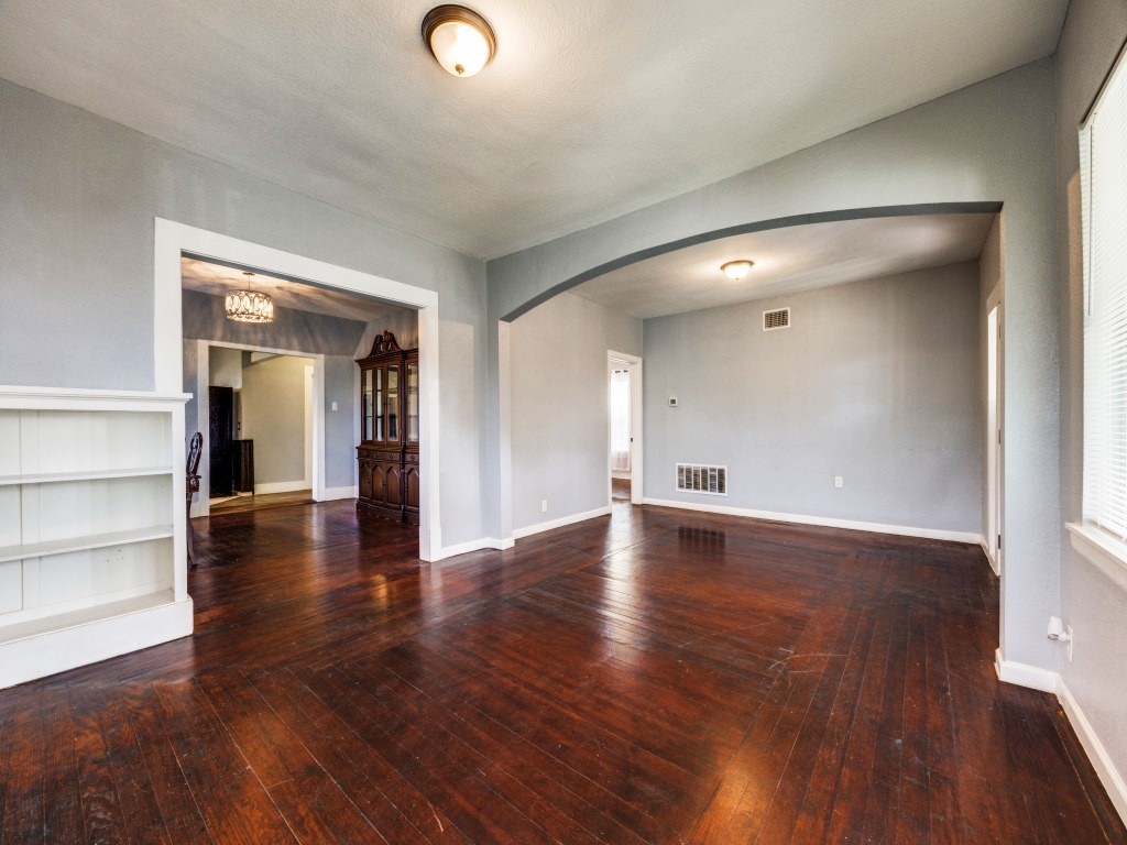 311 W Acheson Street