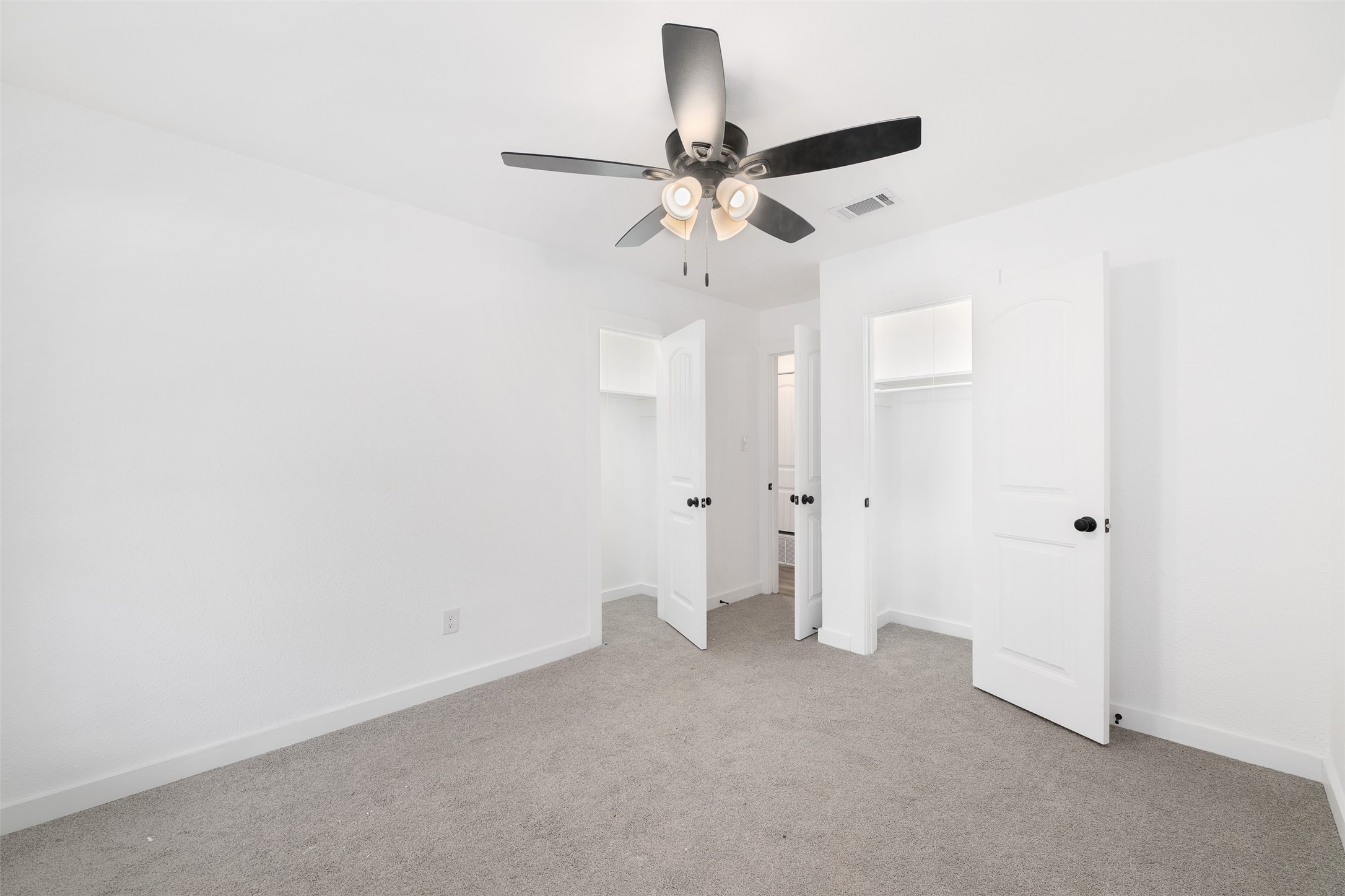 3215 Glenmont Drive