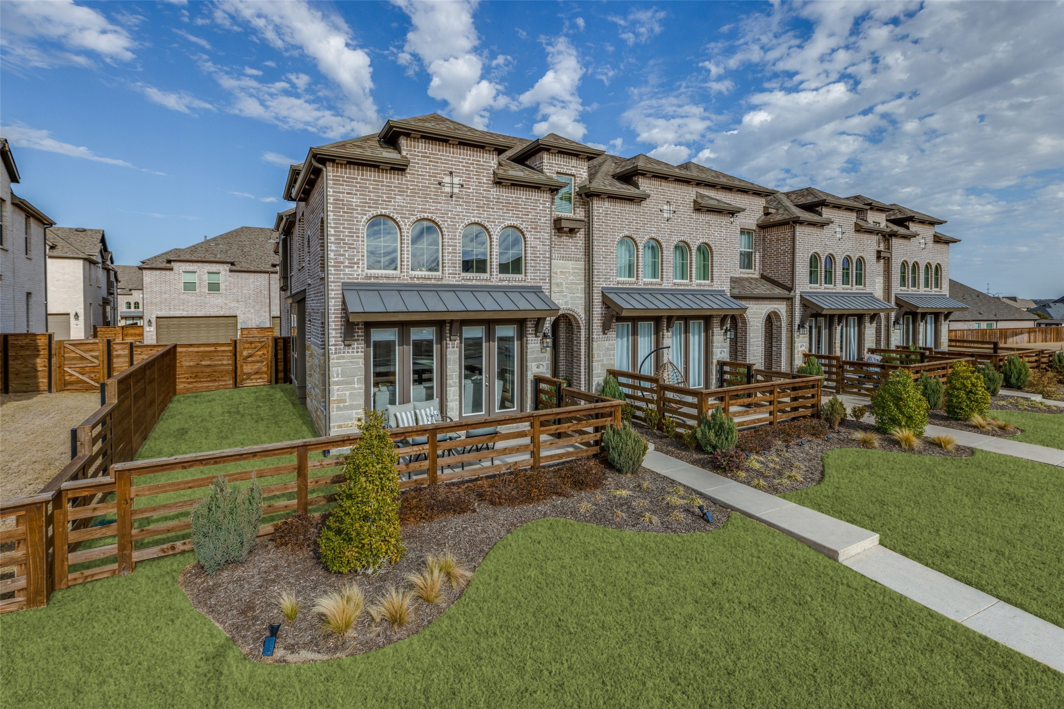 401 Sugarmaple Lane