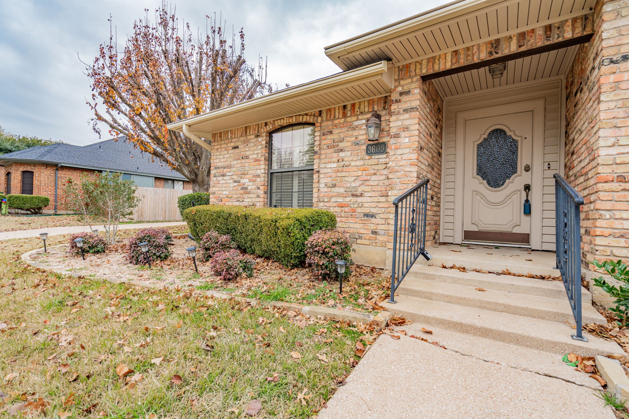 3609 Oakmont Drive