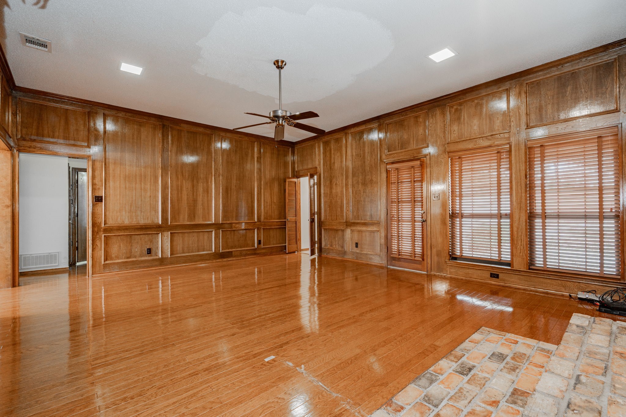 3609 Oakmont Drive