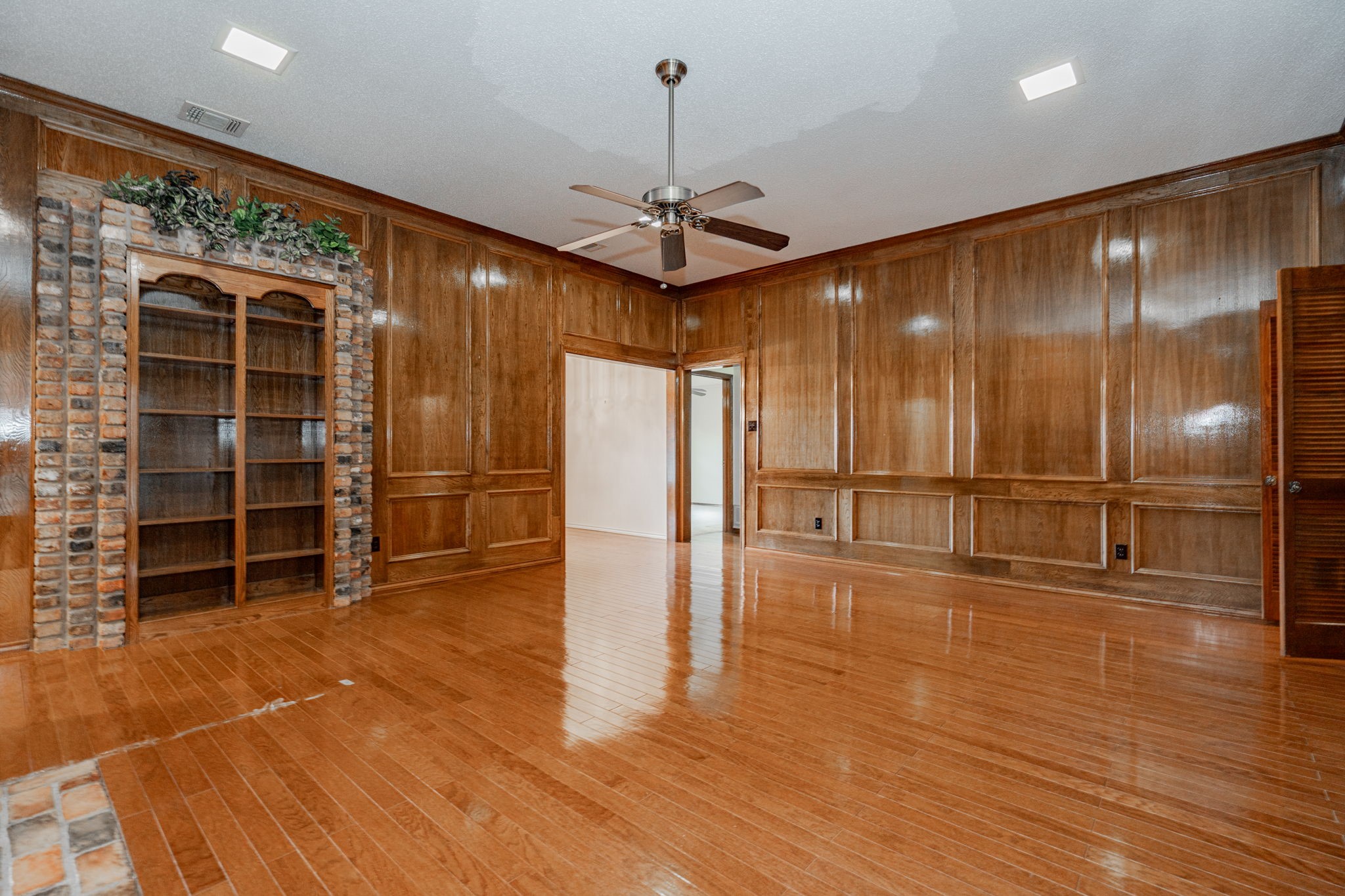 3609 Oakmont Drive