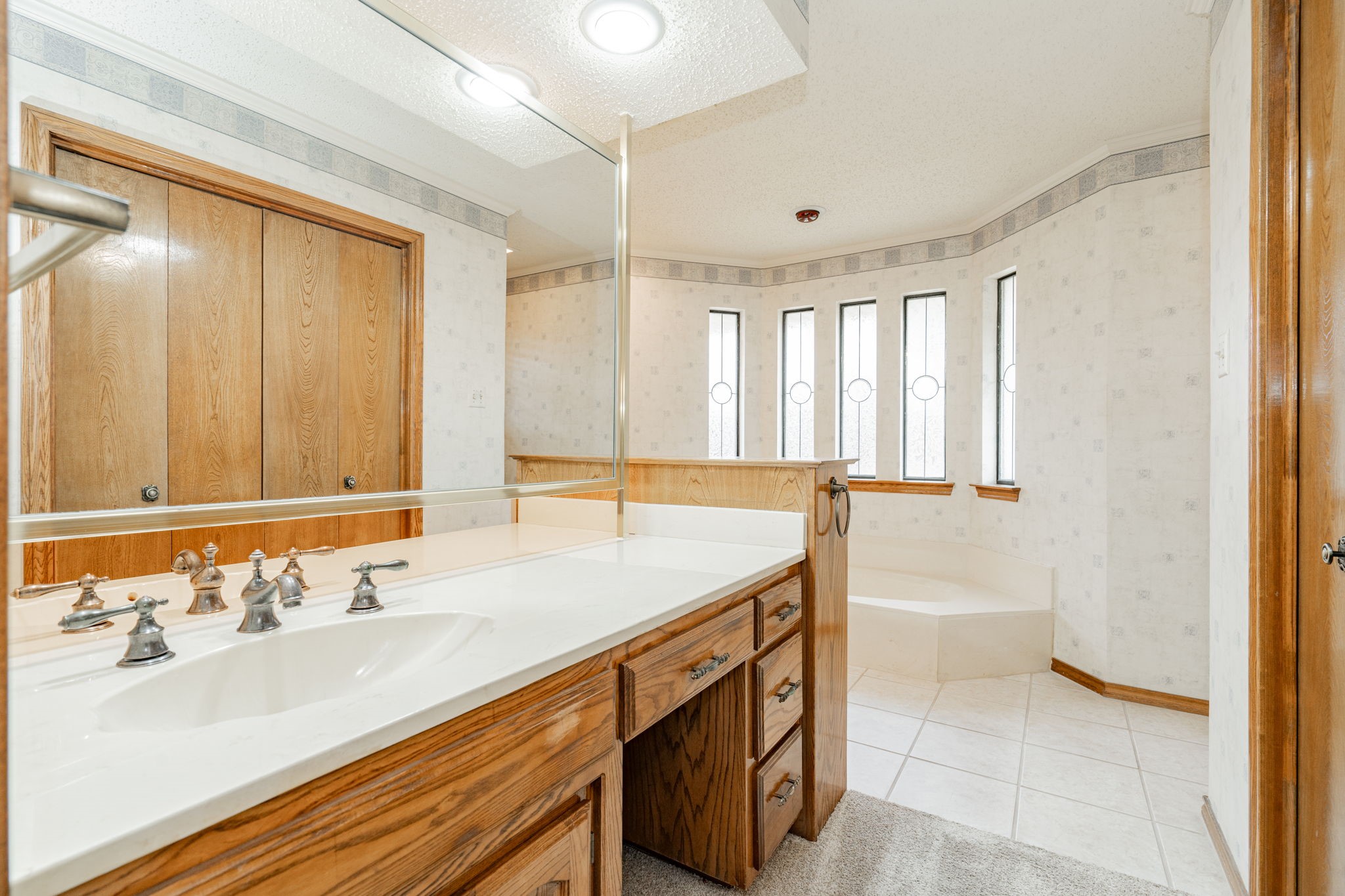 3609 Oakmont Drive