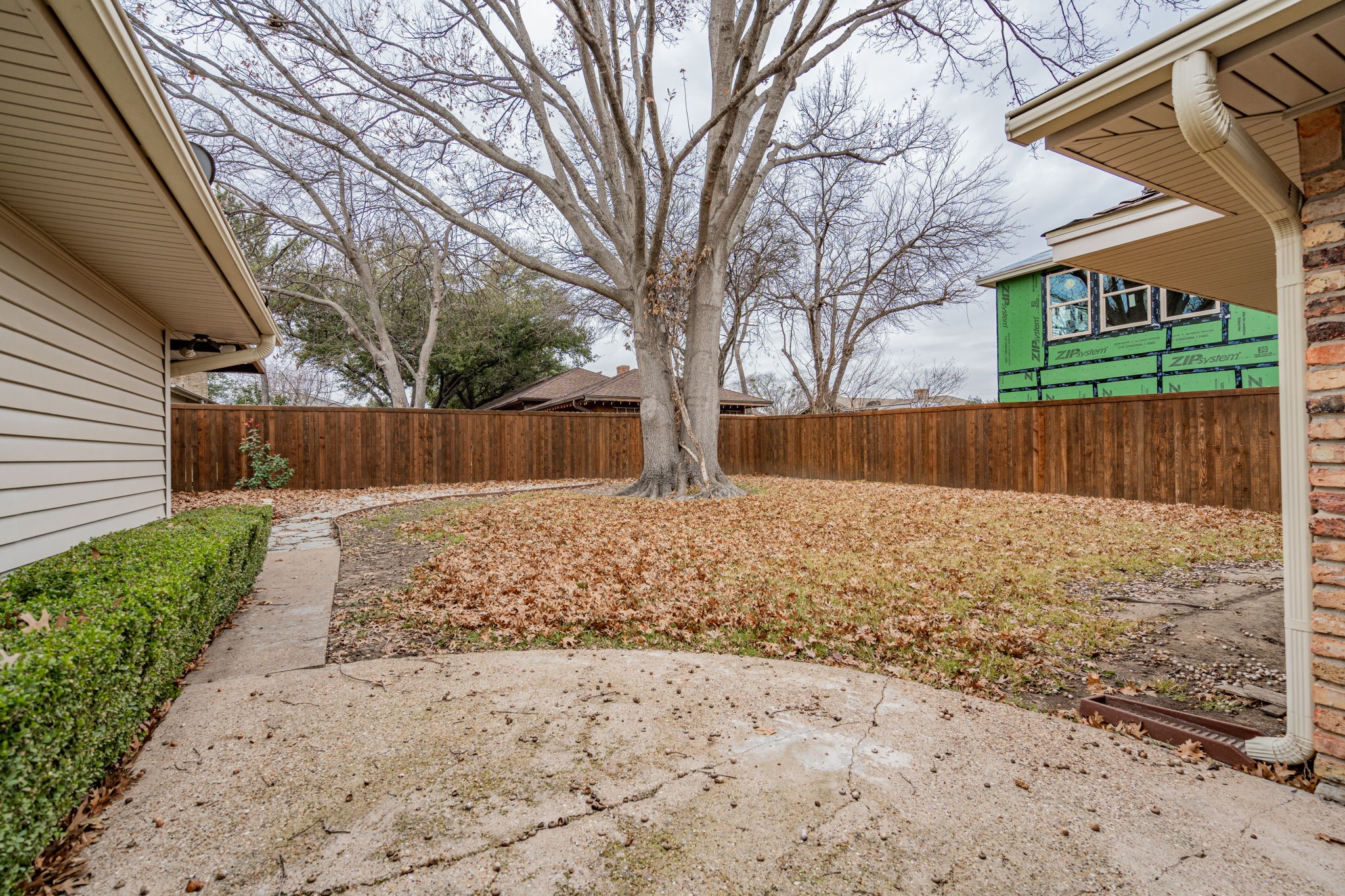 3609 Oakmont Drive