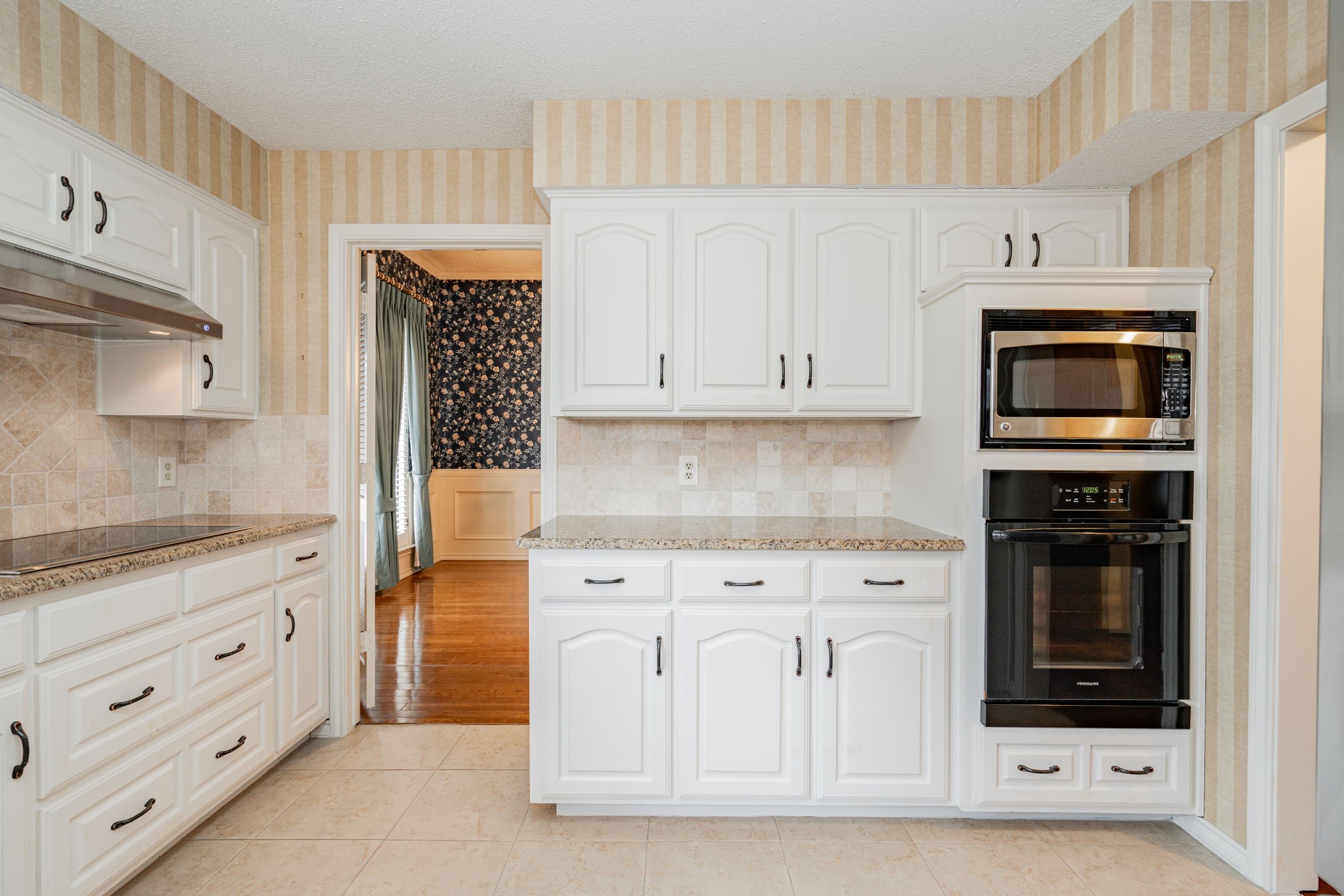 3609 Oakmont Drive