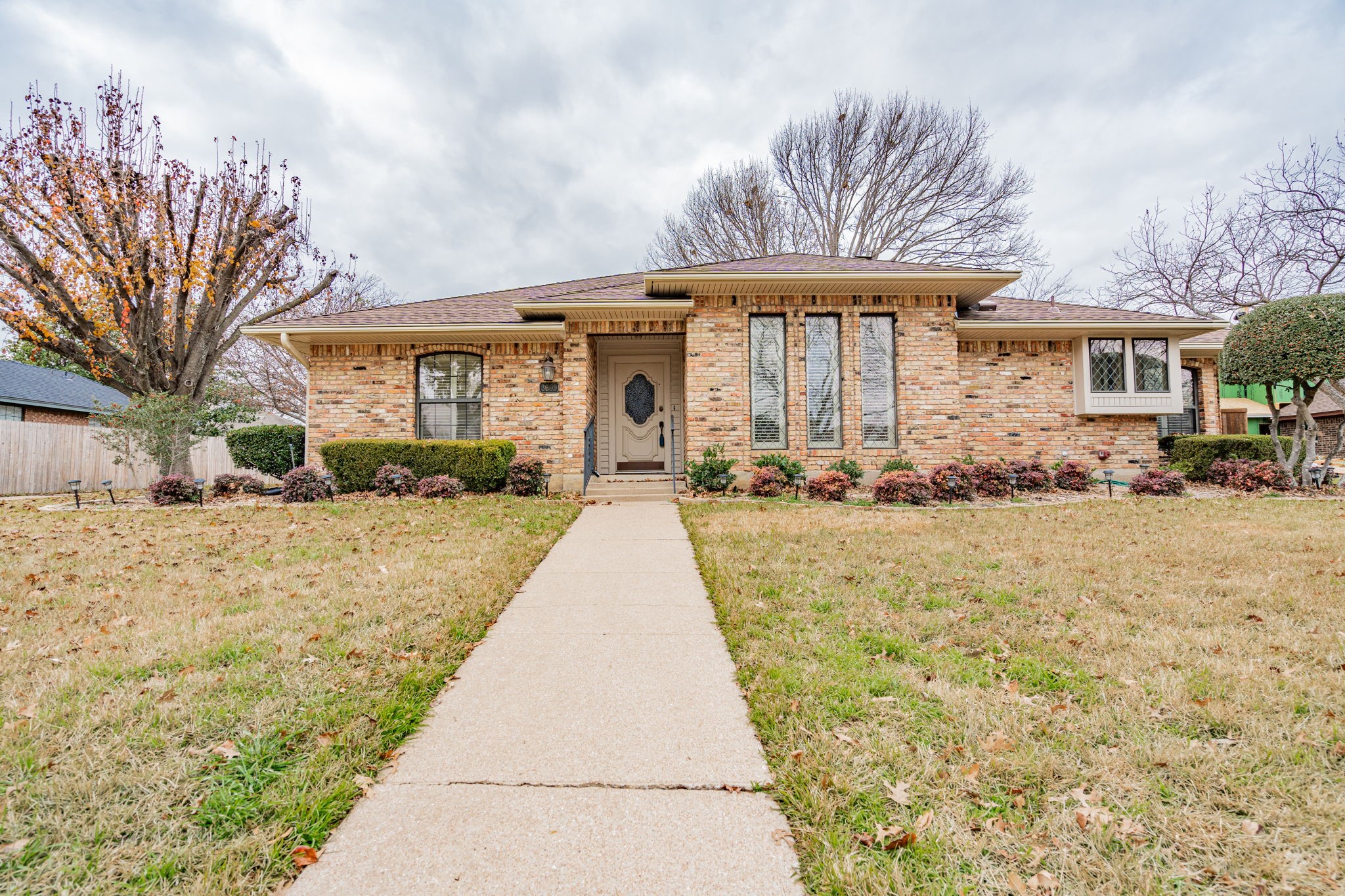 3609 Oakmont Drive