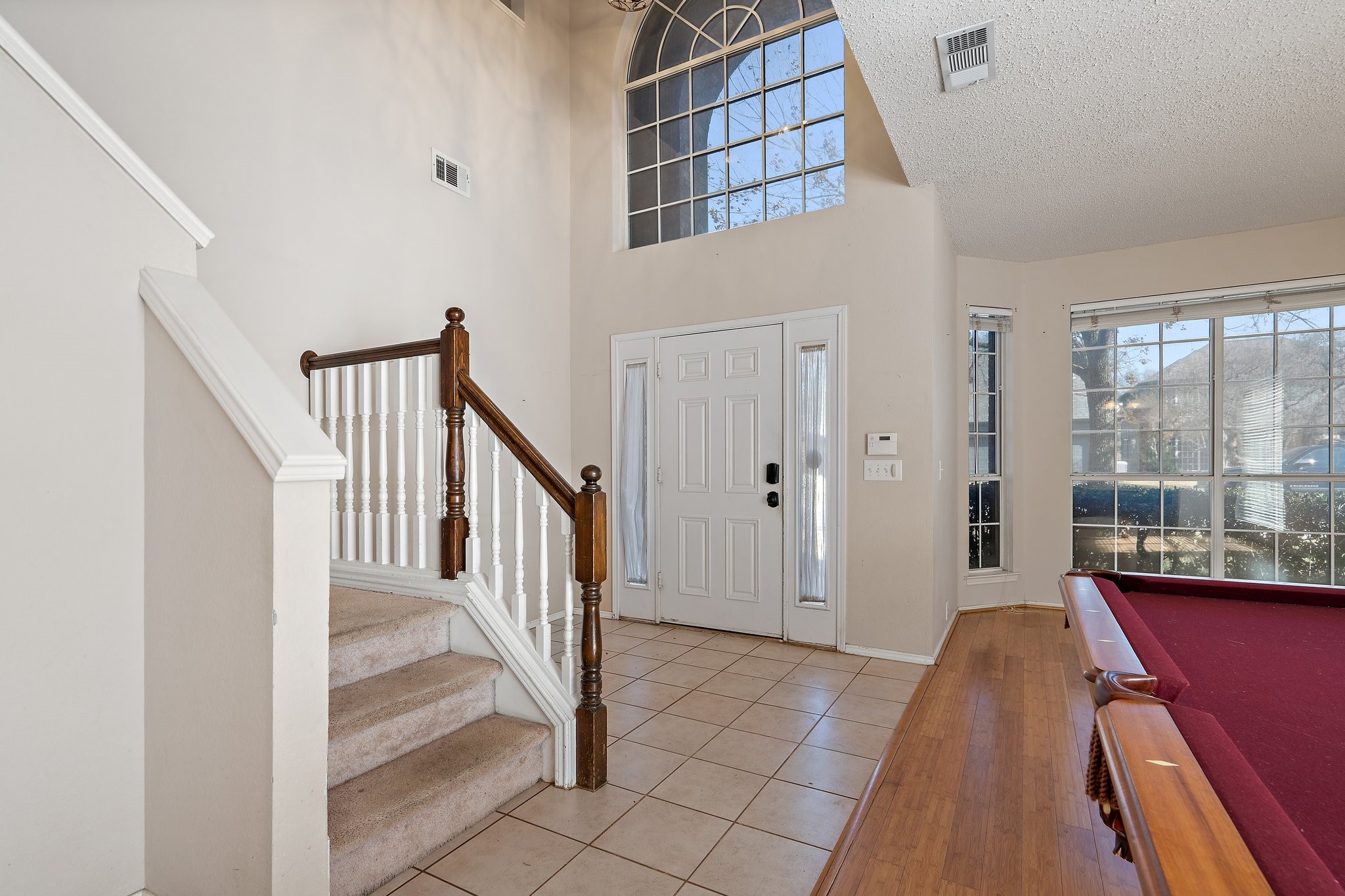 902 Vista Oaks Court
