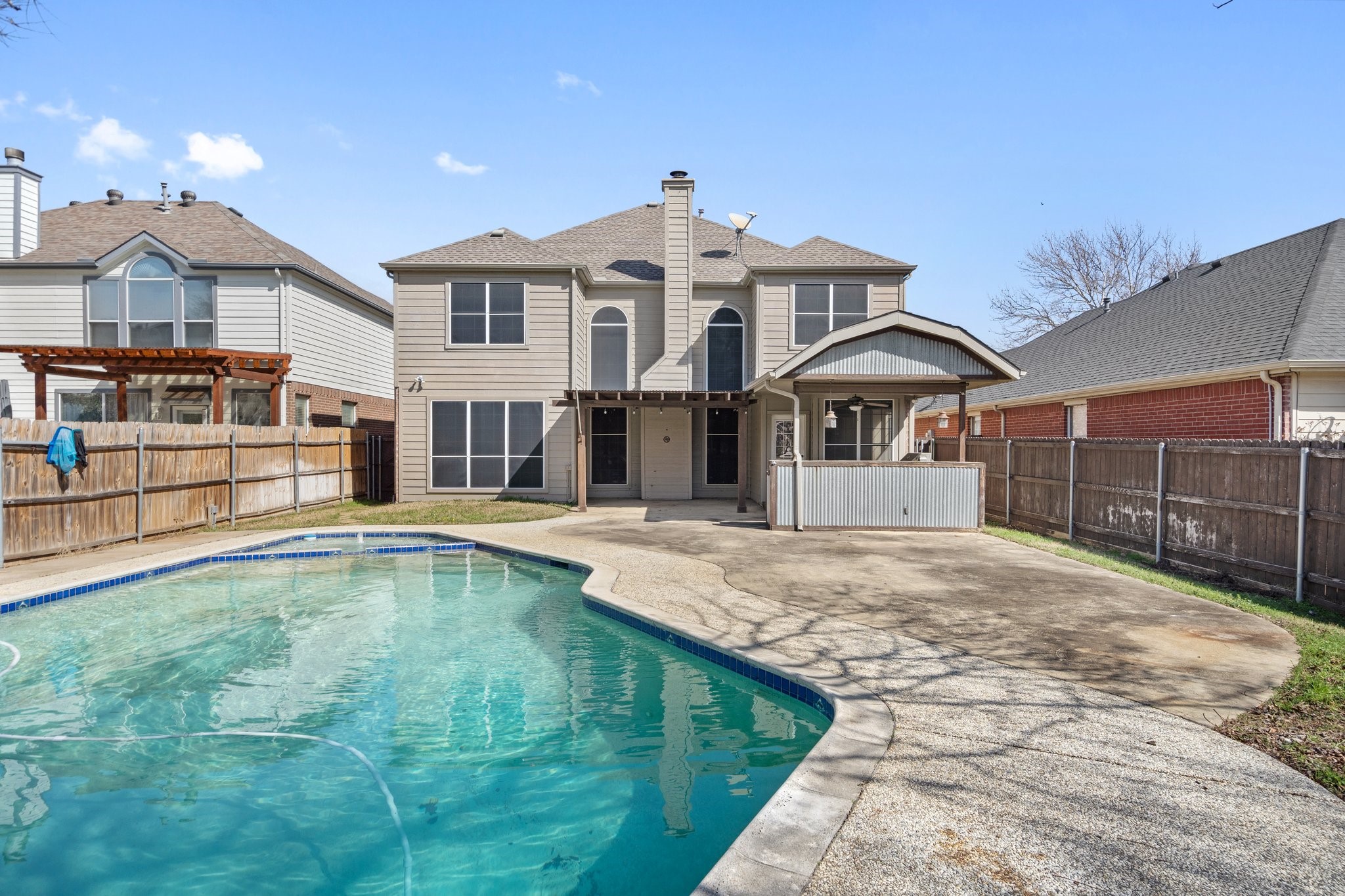 902 Vista Oaks Court