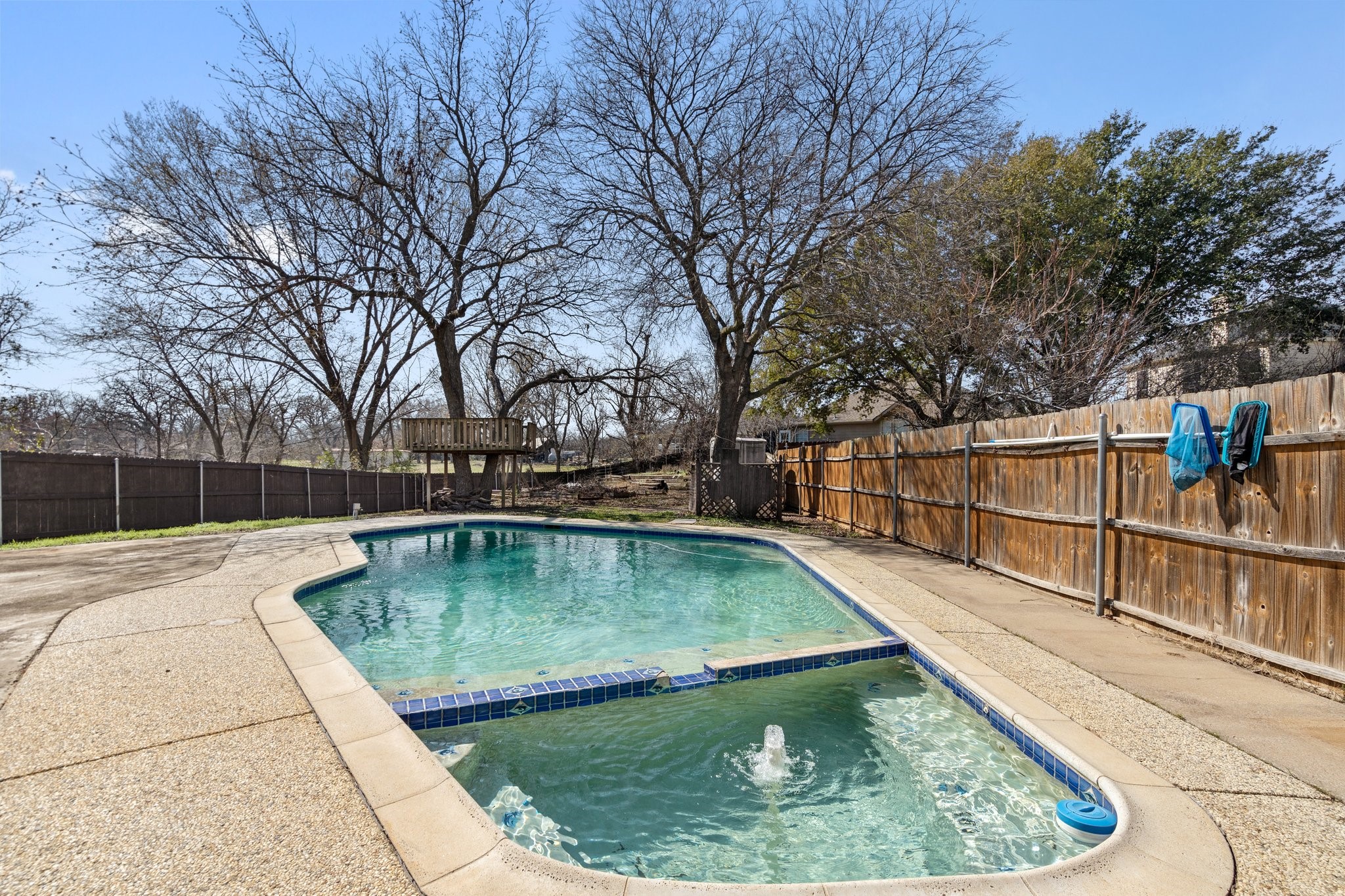 902 Vista Oaks Court