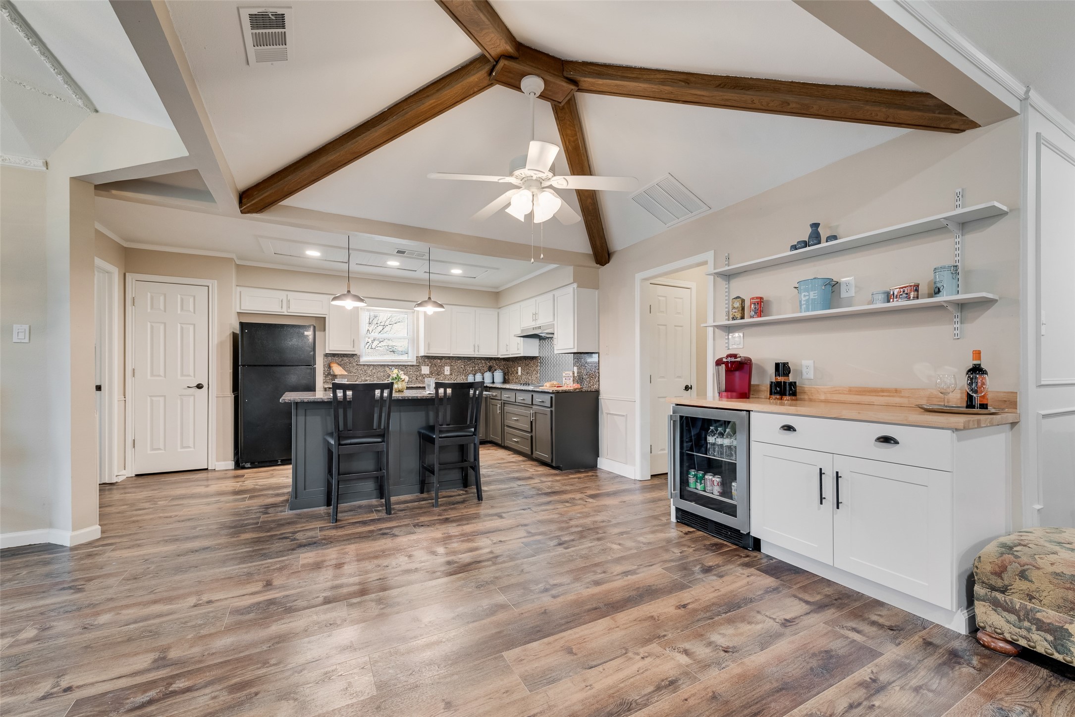 6709 Harvest Hill Drive