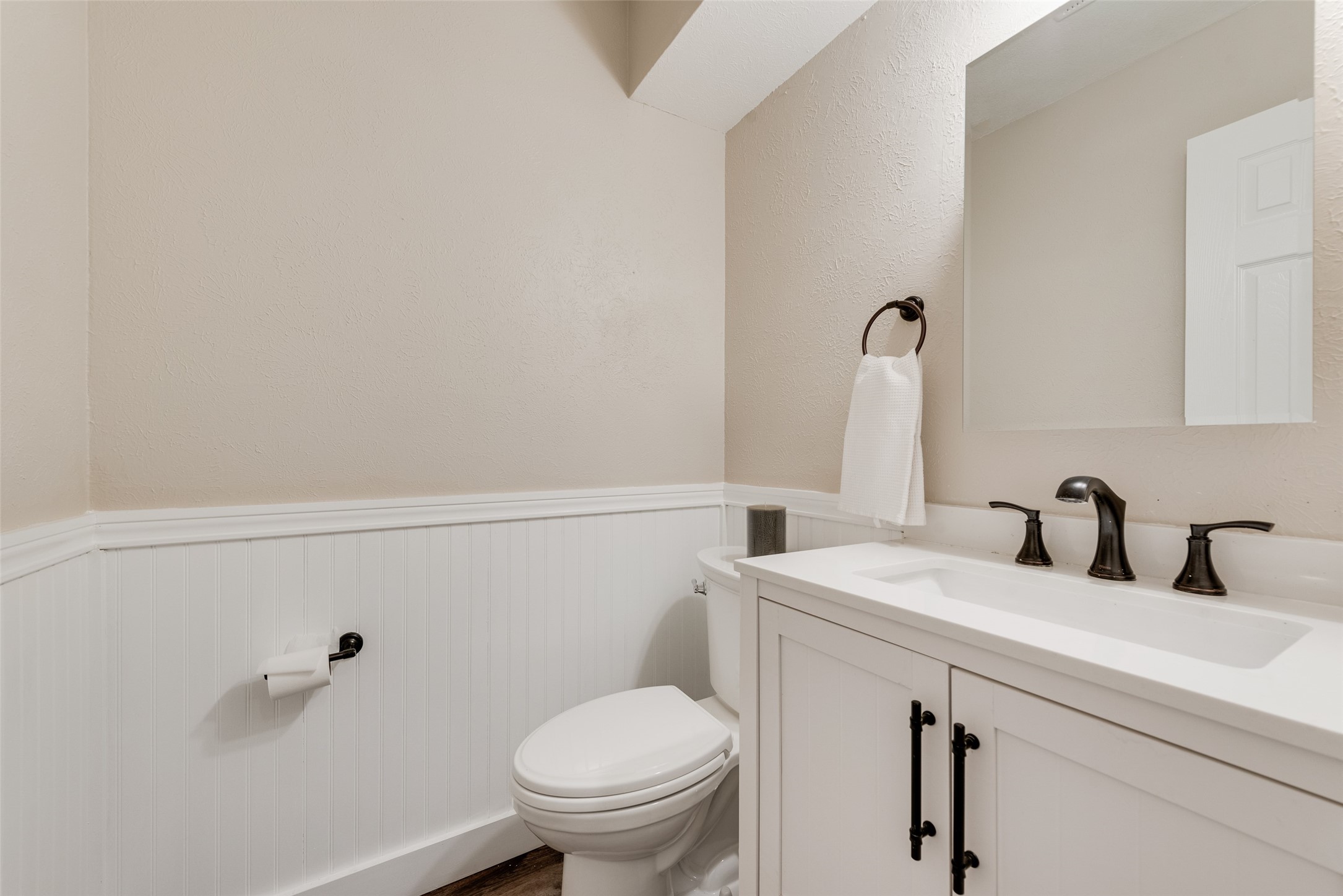 6709 Harvest Hill Drive