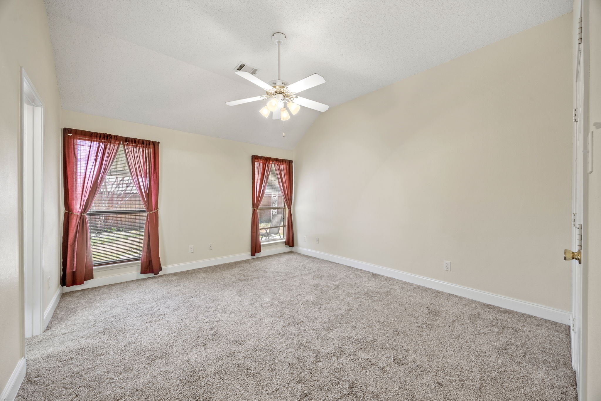 7318 Armstrong Lane