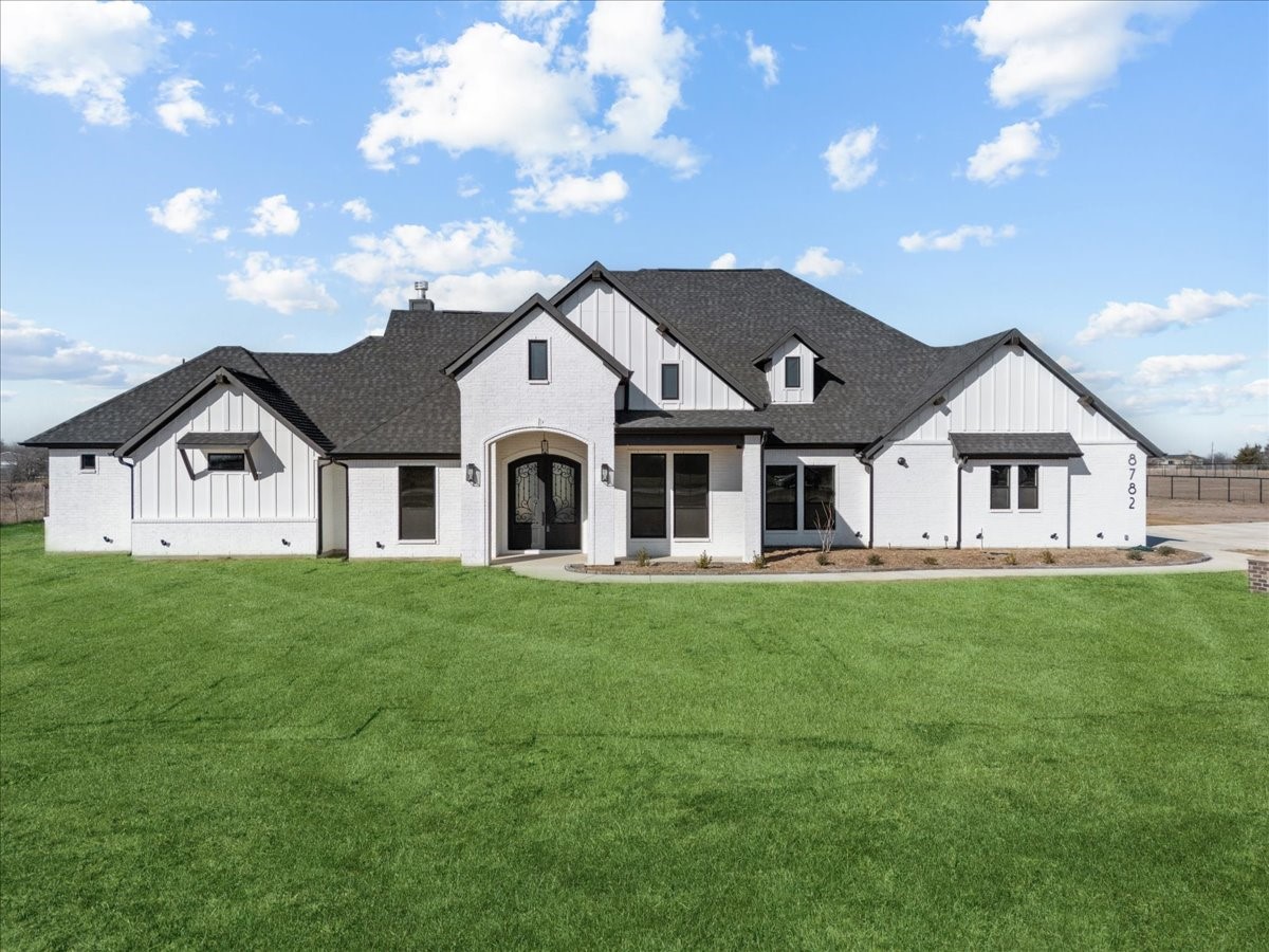 8782 Palmer Lane